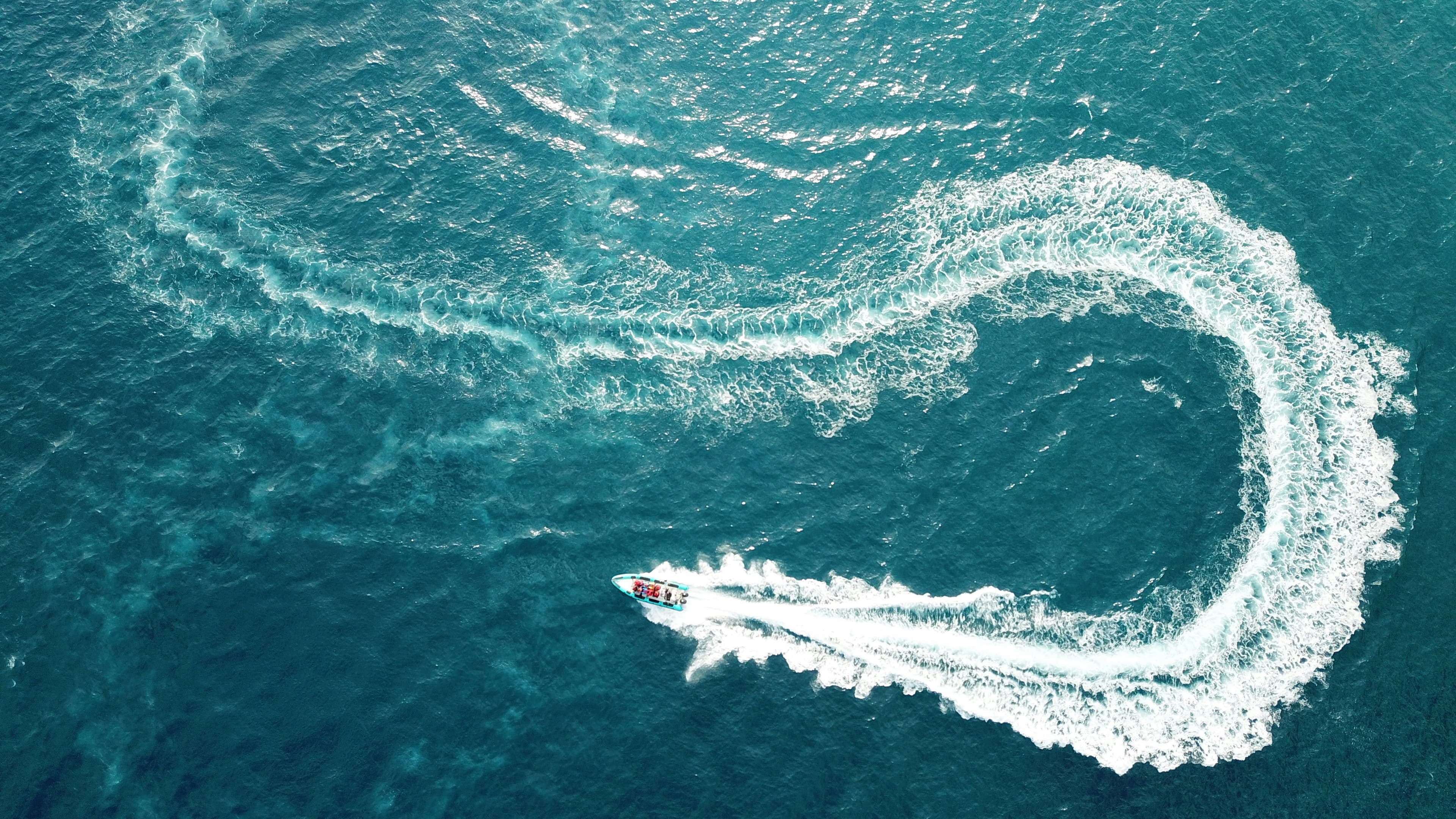 How Far in Advance Should You Book a Yacht Charter? (2026 Guide)