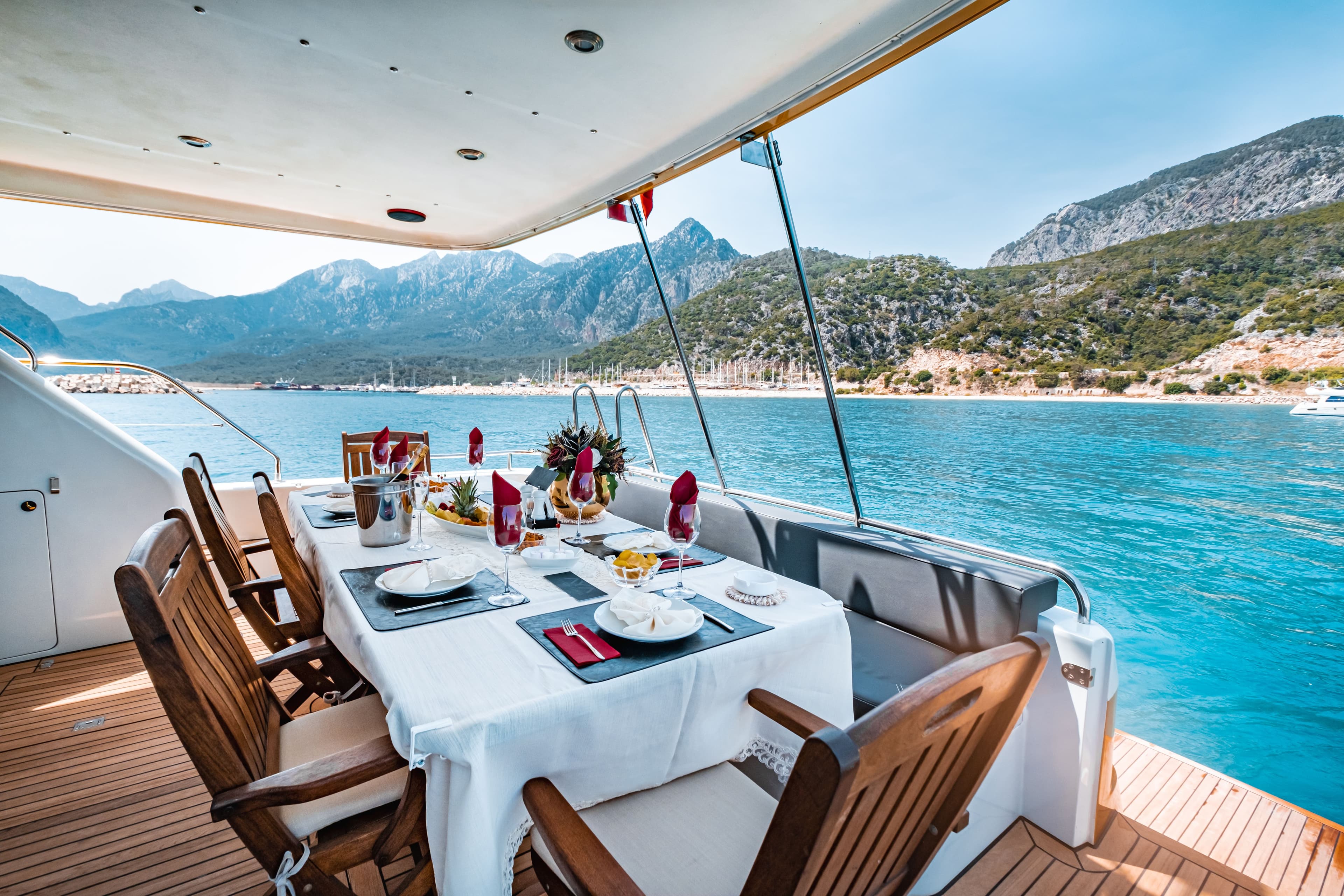 Why Use a Yacht Charter Broker? What the Contracts Say (2026)