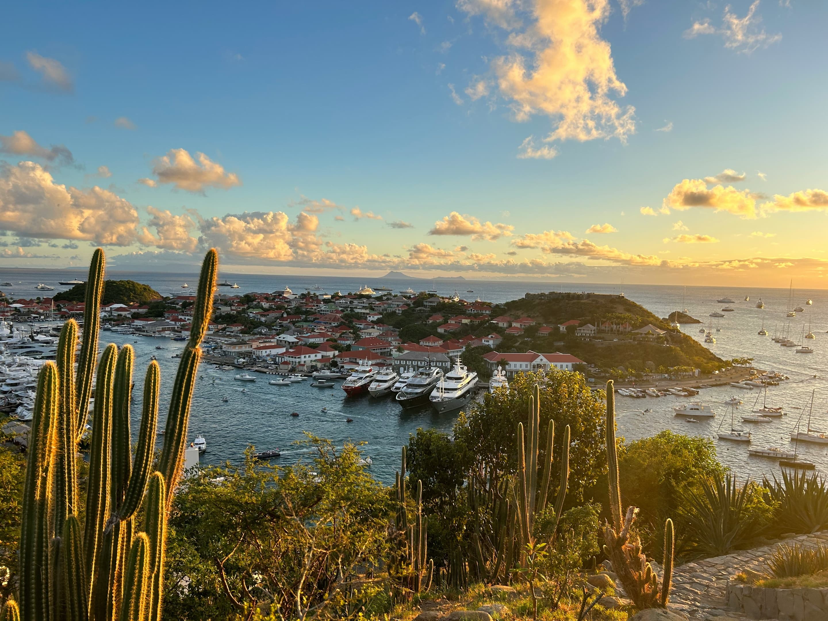 Frontier_Yachting_Caribbean_1.jpg