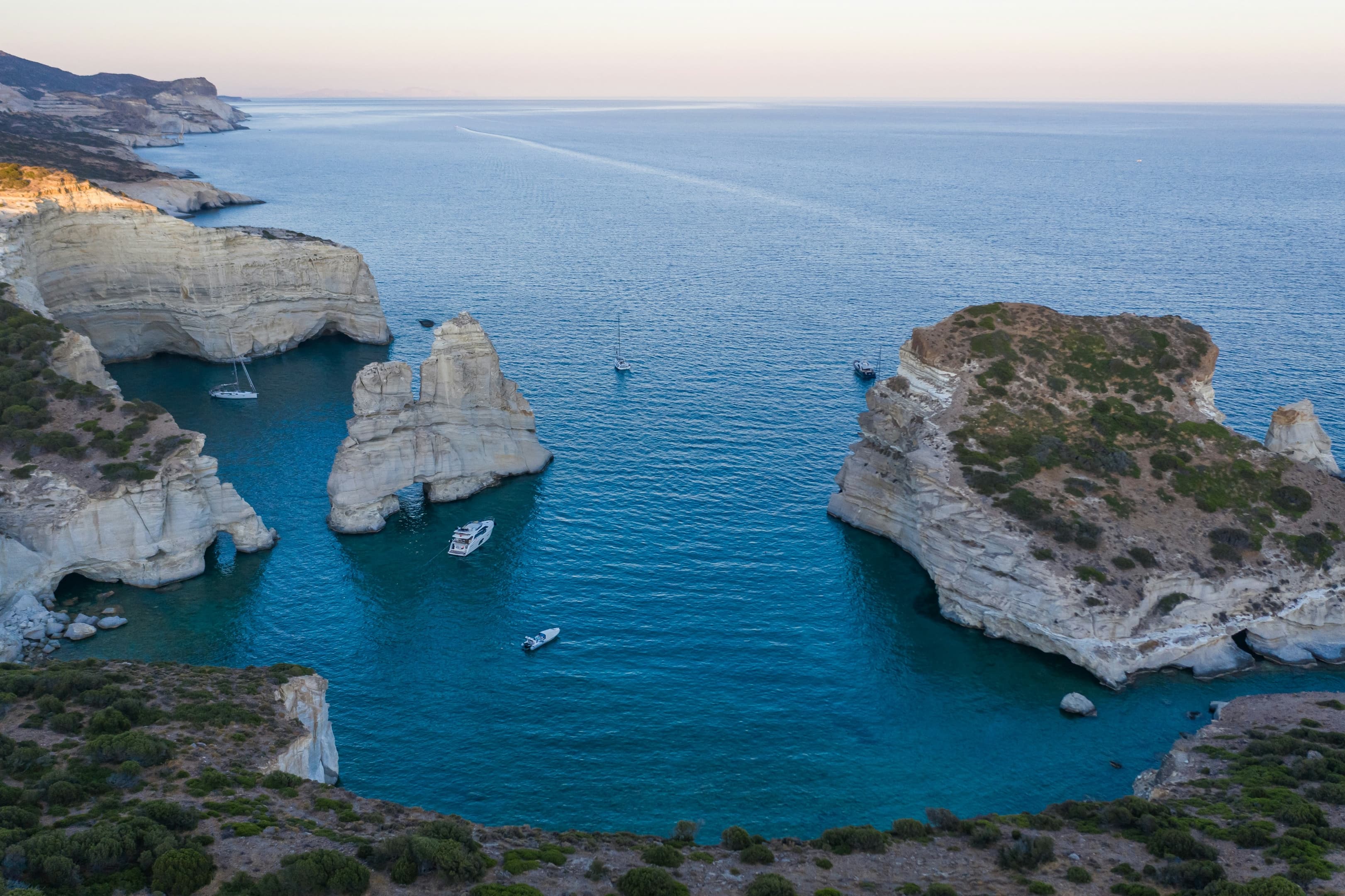 Frontier_Yachting_Cyclades_2.jpg