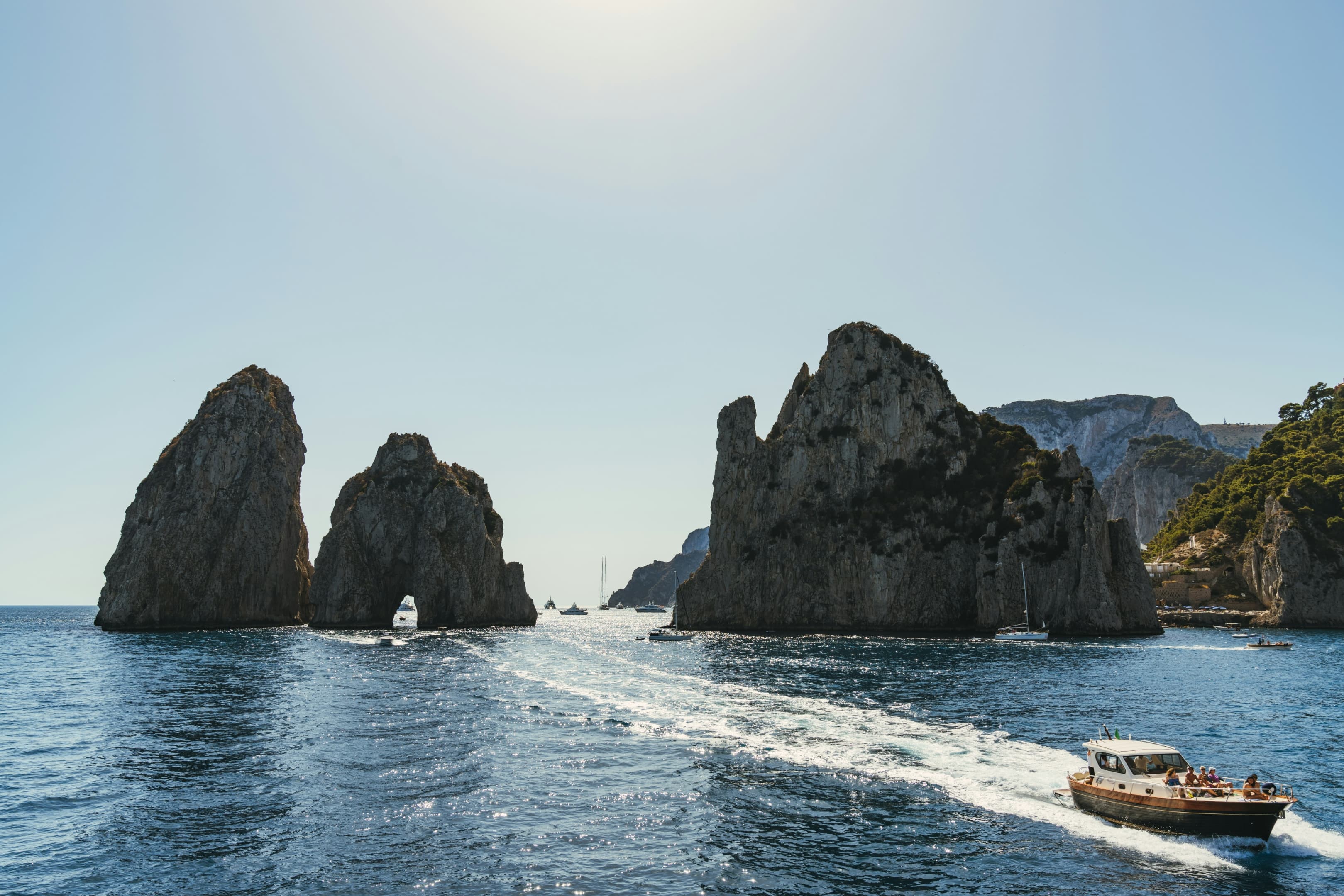 Frontier_Yachting_Capri_5.jpg
