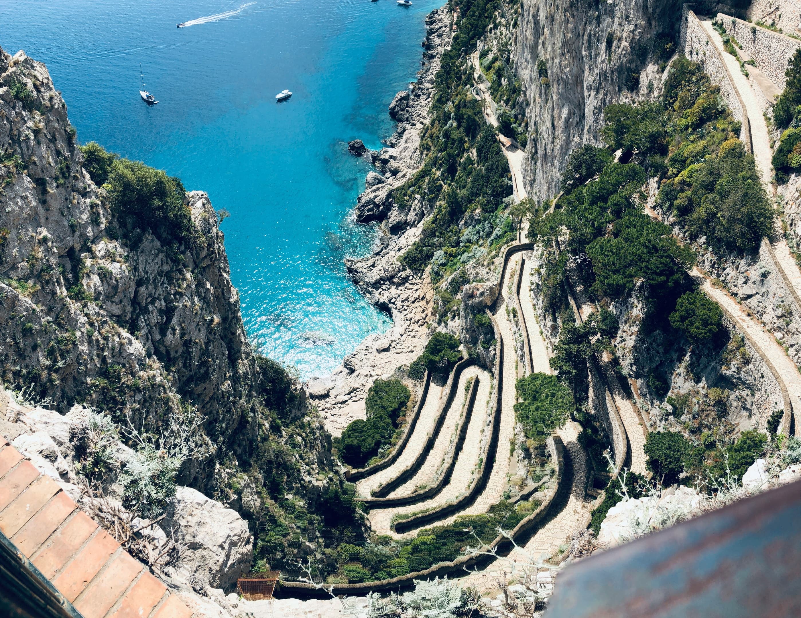 Frontier_Yachting_Capri_6.jpg