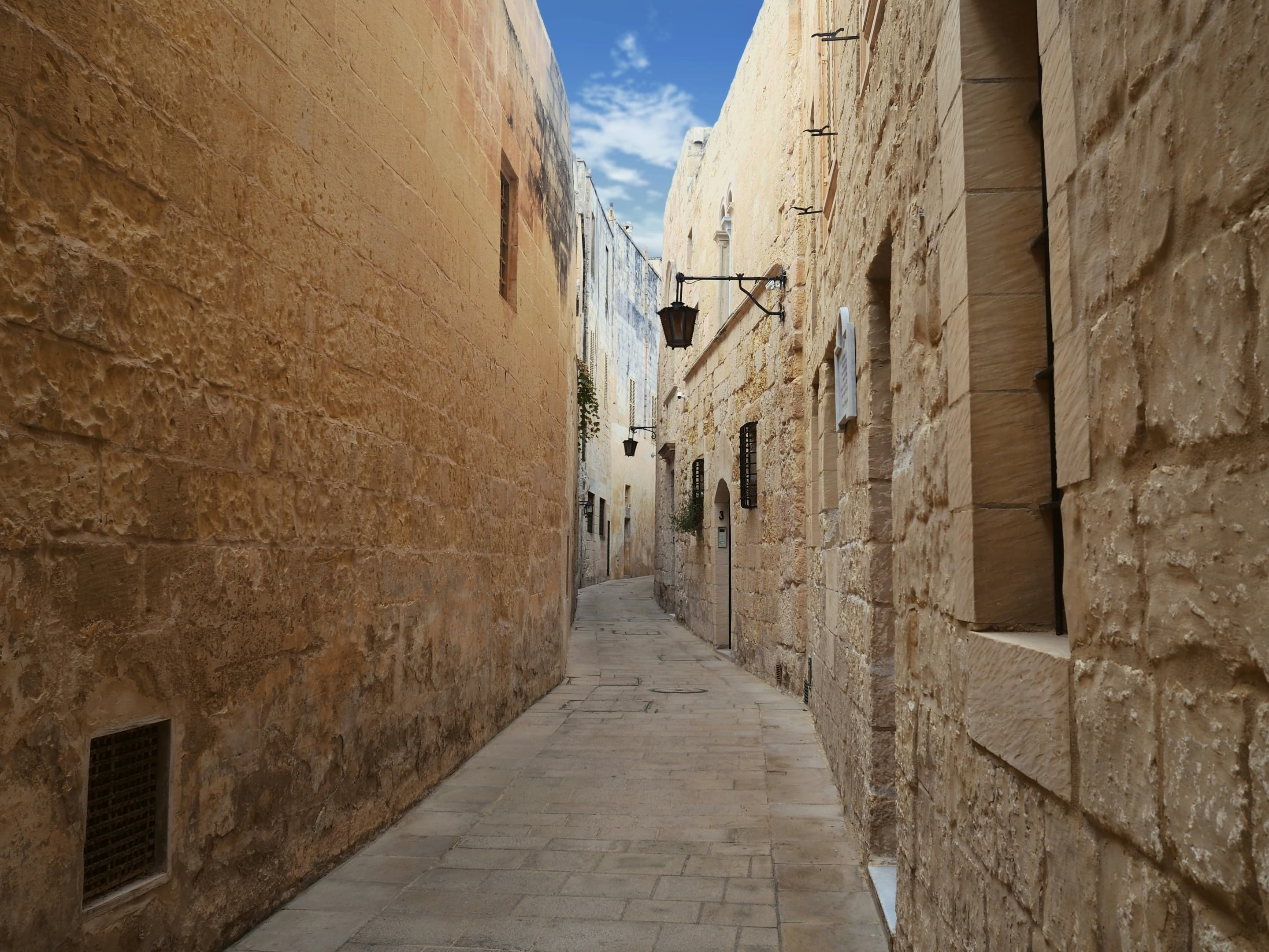 Frontier_Yachting_Malta_1.jpg