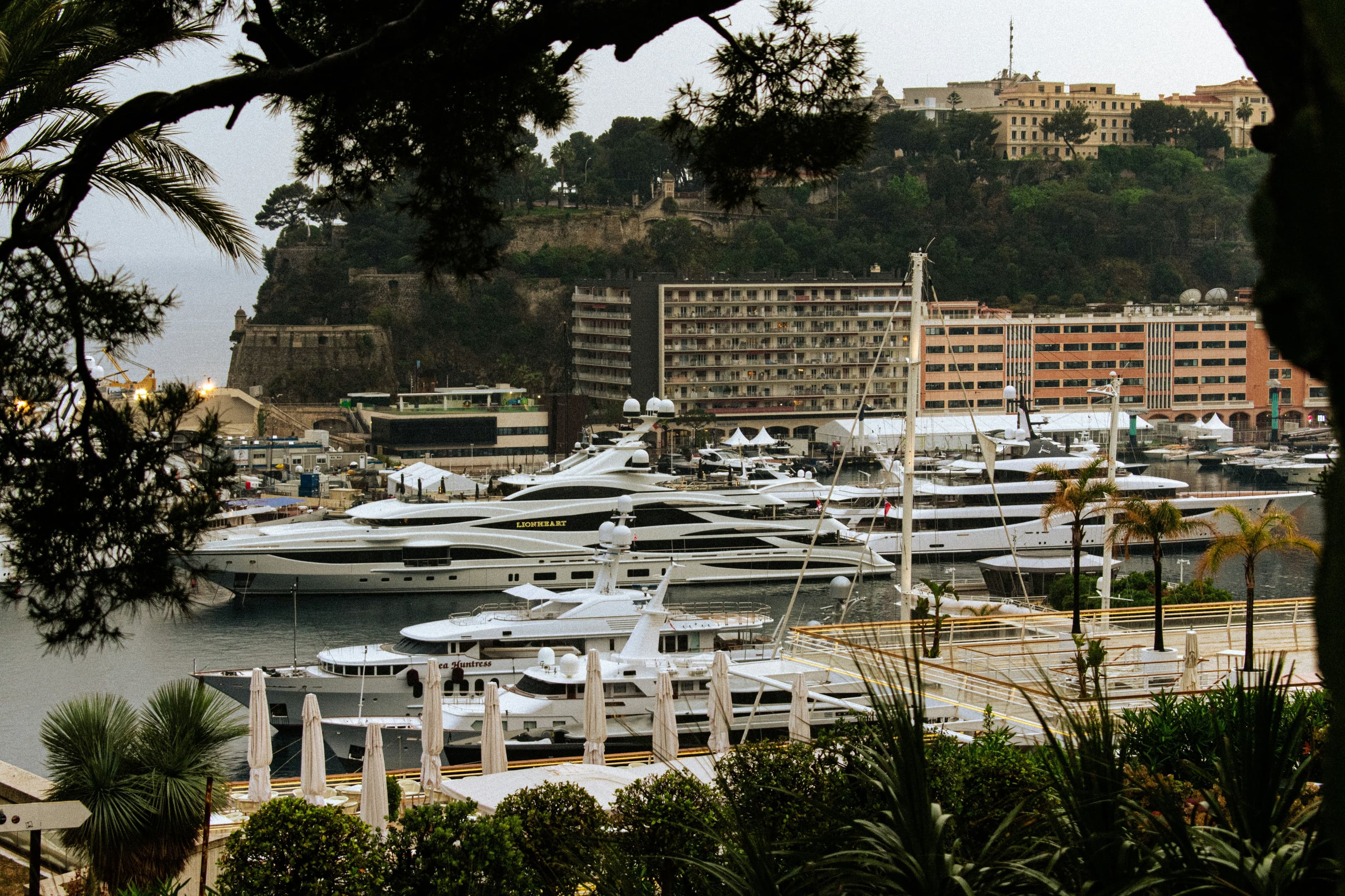Frontier_Yachting_Monaco_6.jpg