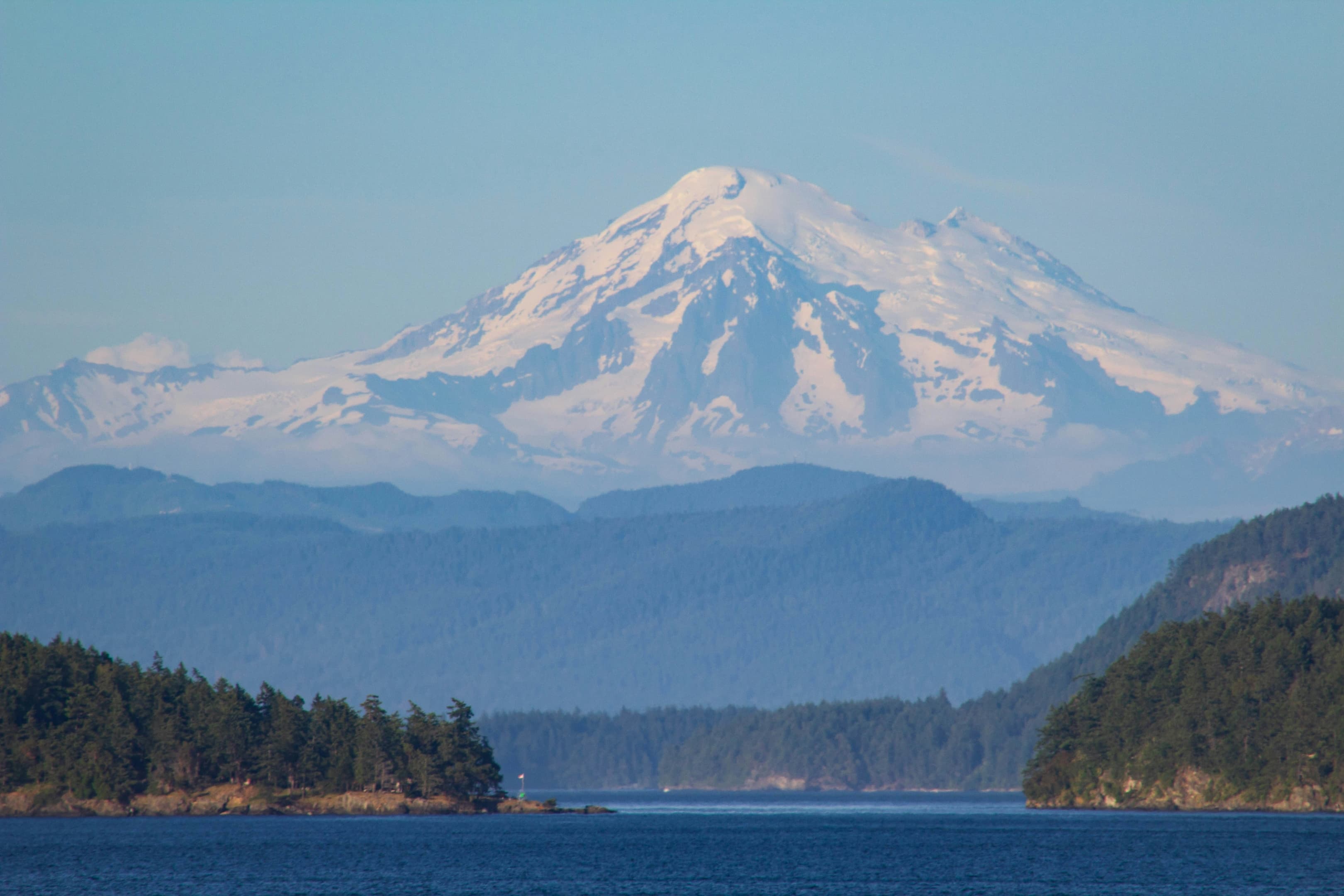 Frontier_Yachting_Pacific_Northwest_1.jpg
