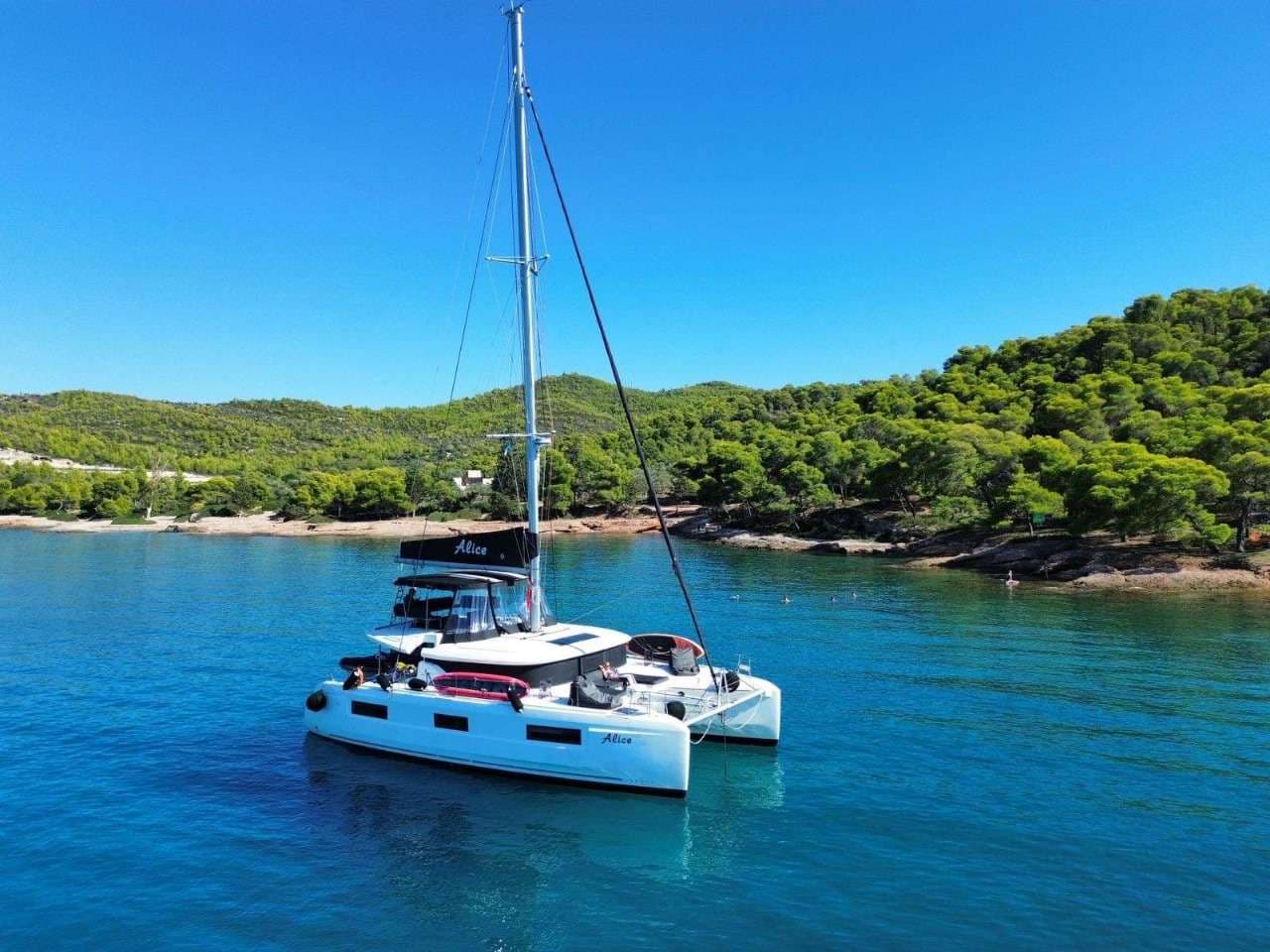 ALICE, 14m catamaran