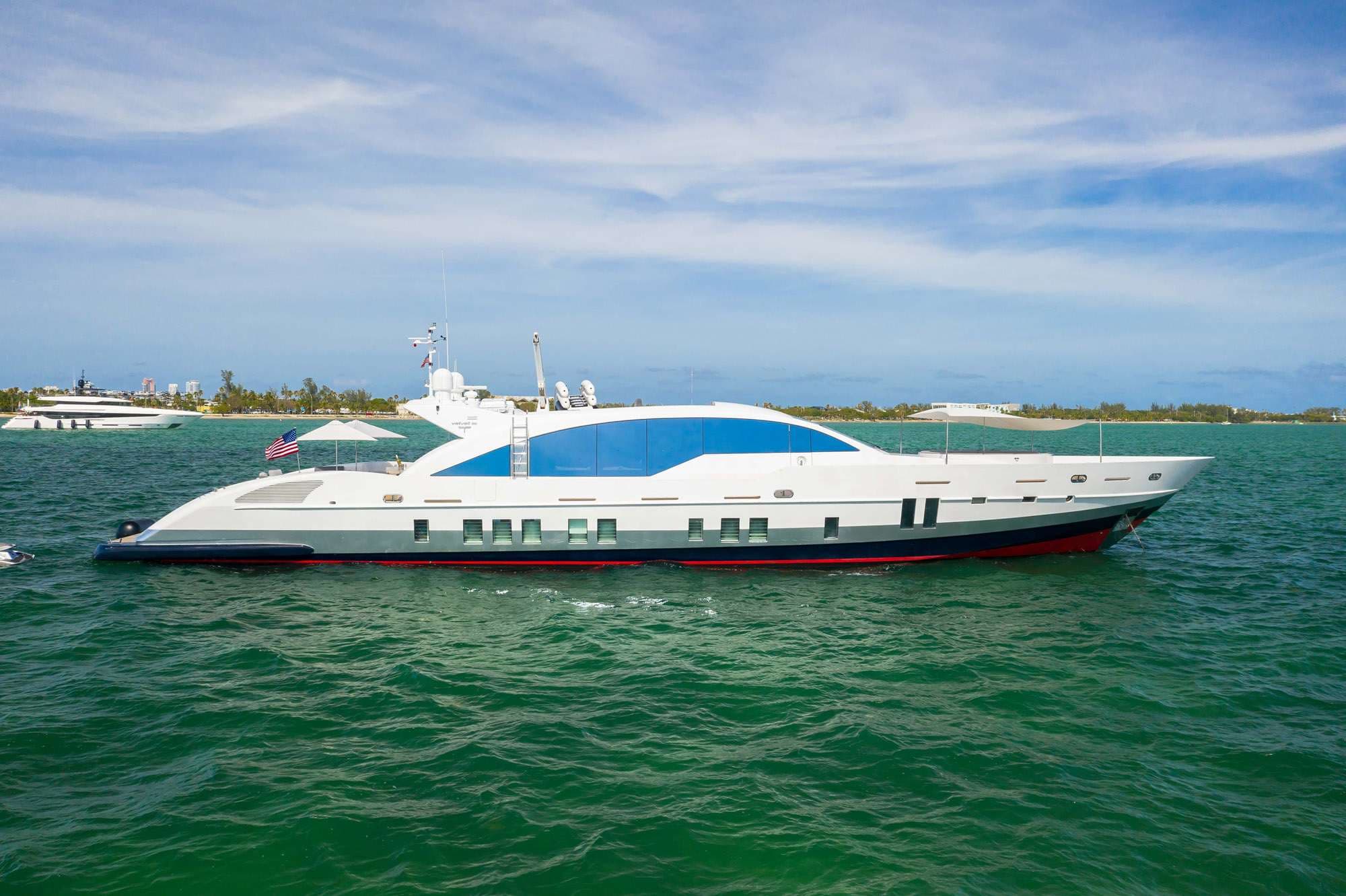 yachtPic1