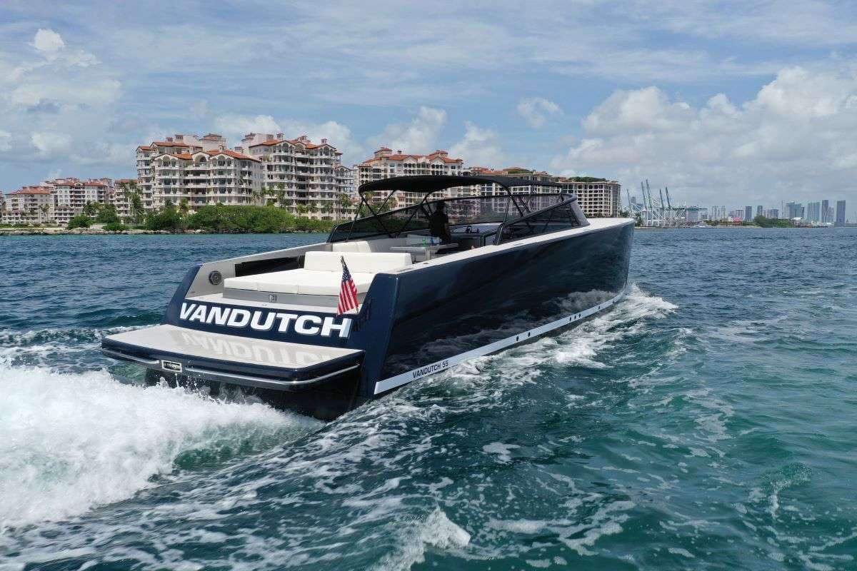 yachtPic9