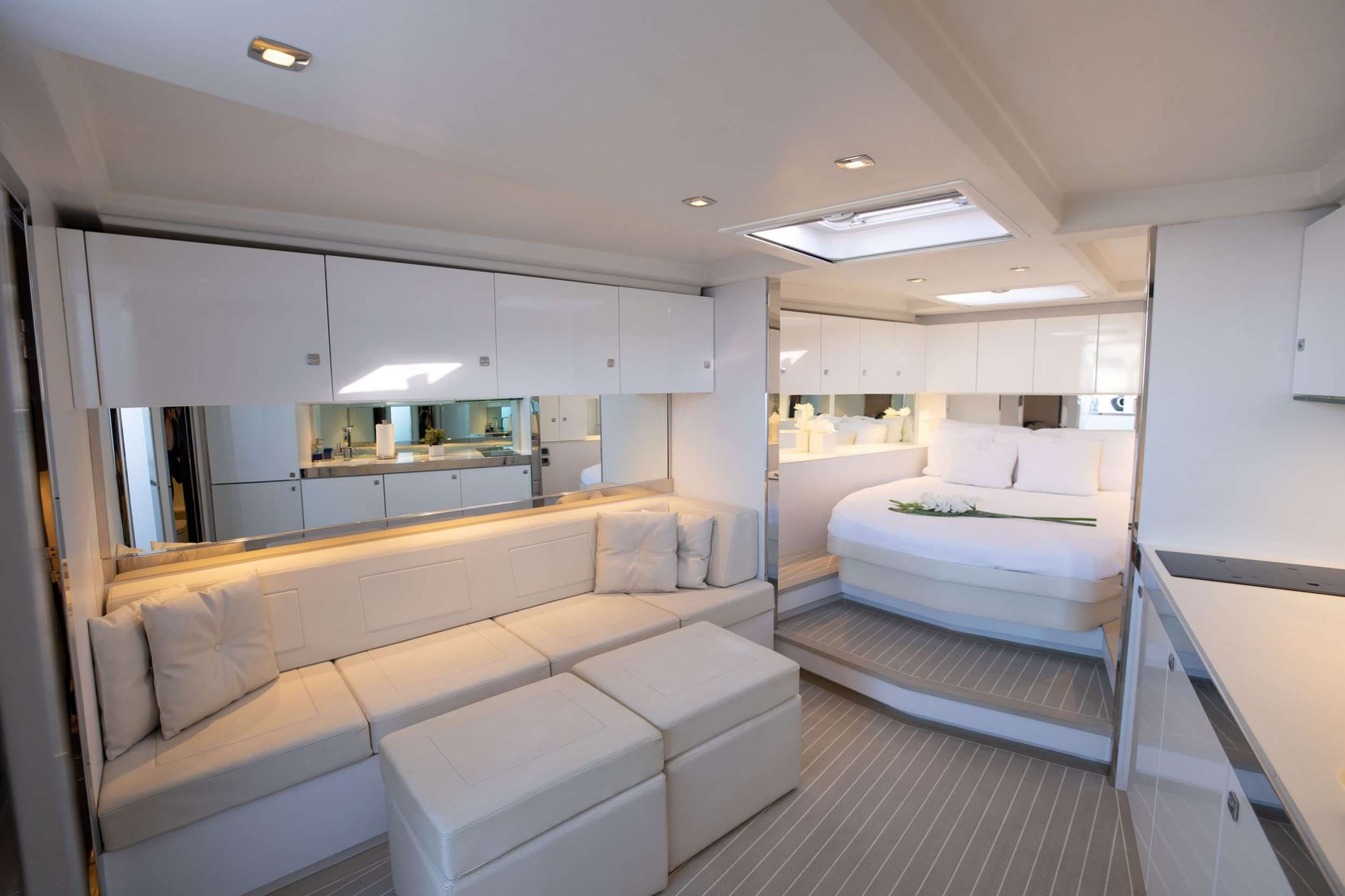 yachtPic2