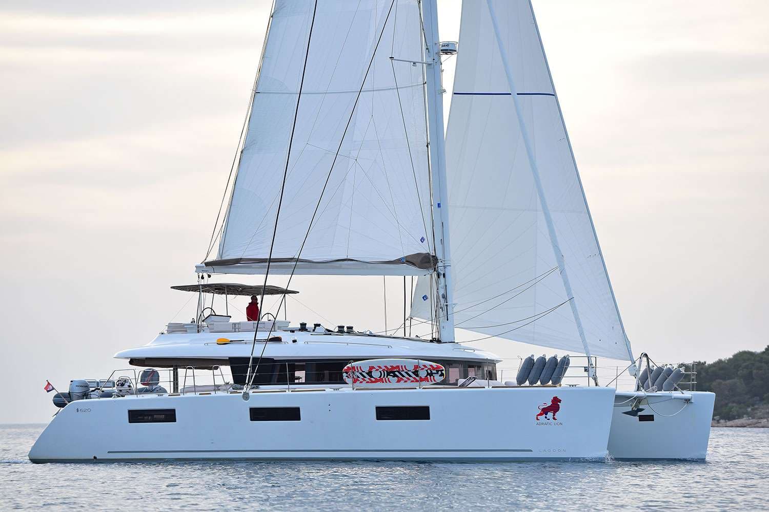 ADRIATIC LION (LAGOON 620), 19m Katamaran