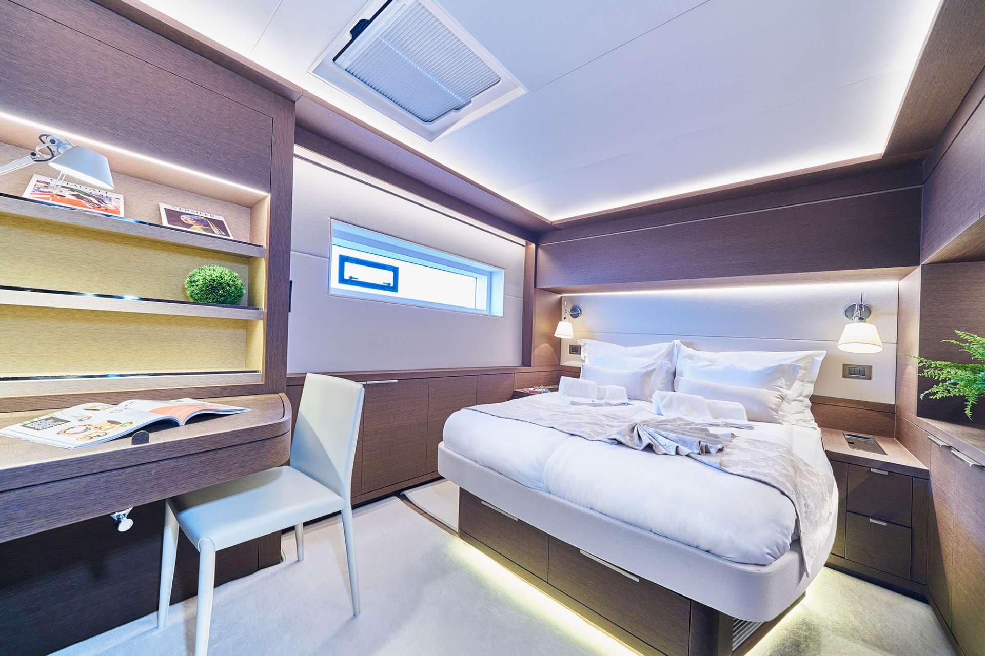 yachtPic11
