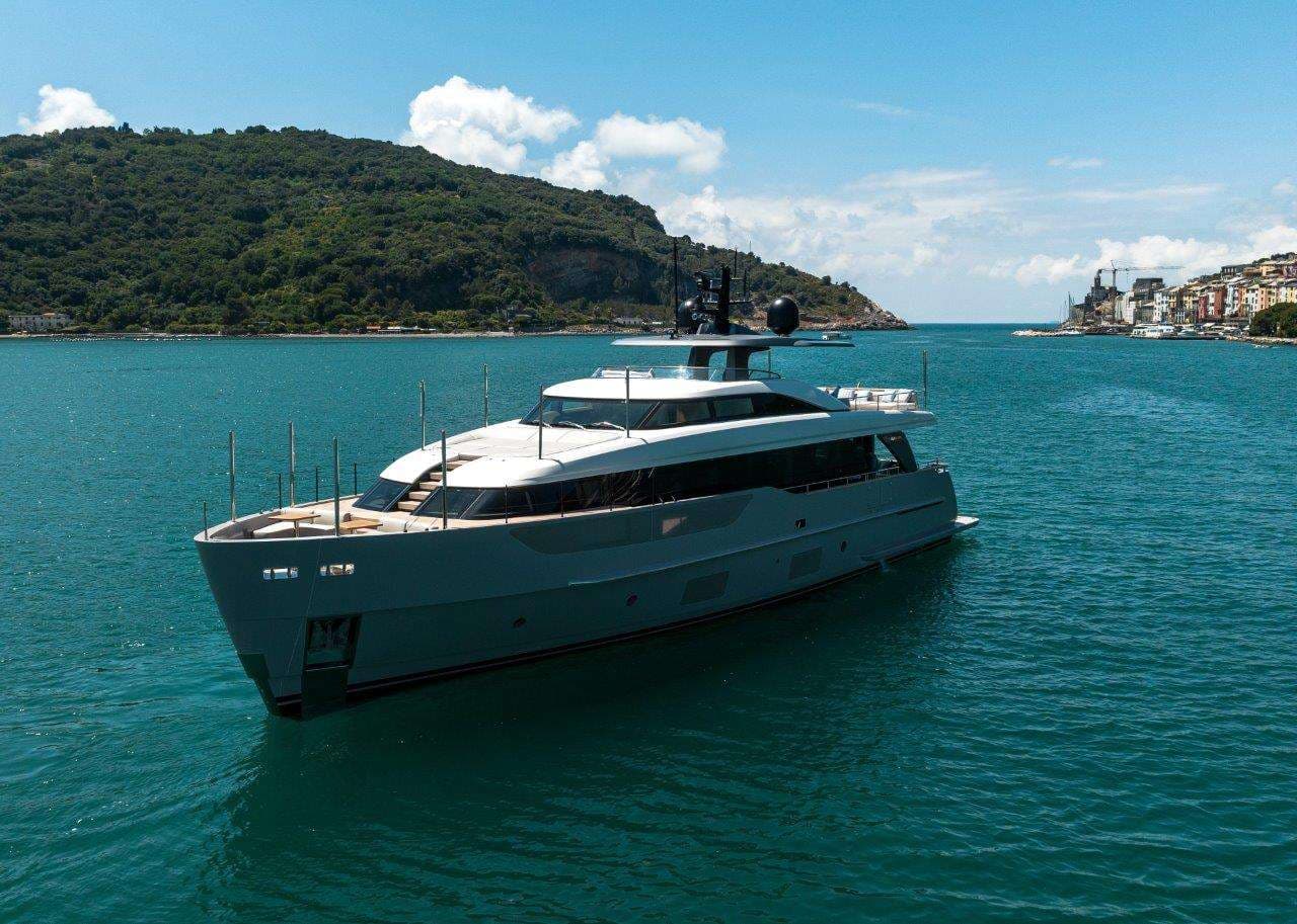 yachtPic1