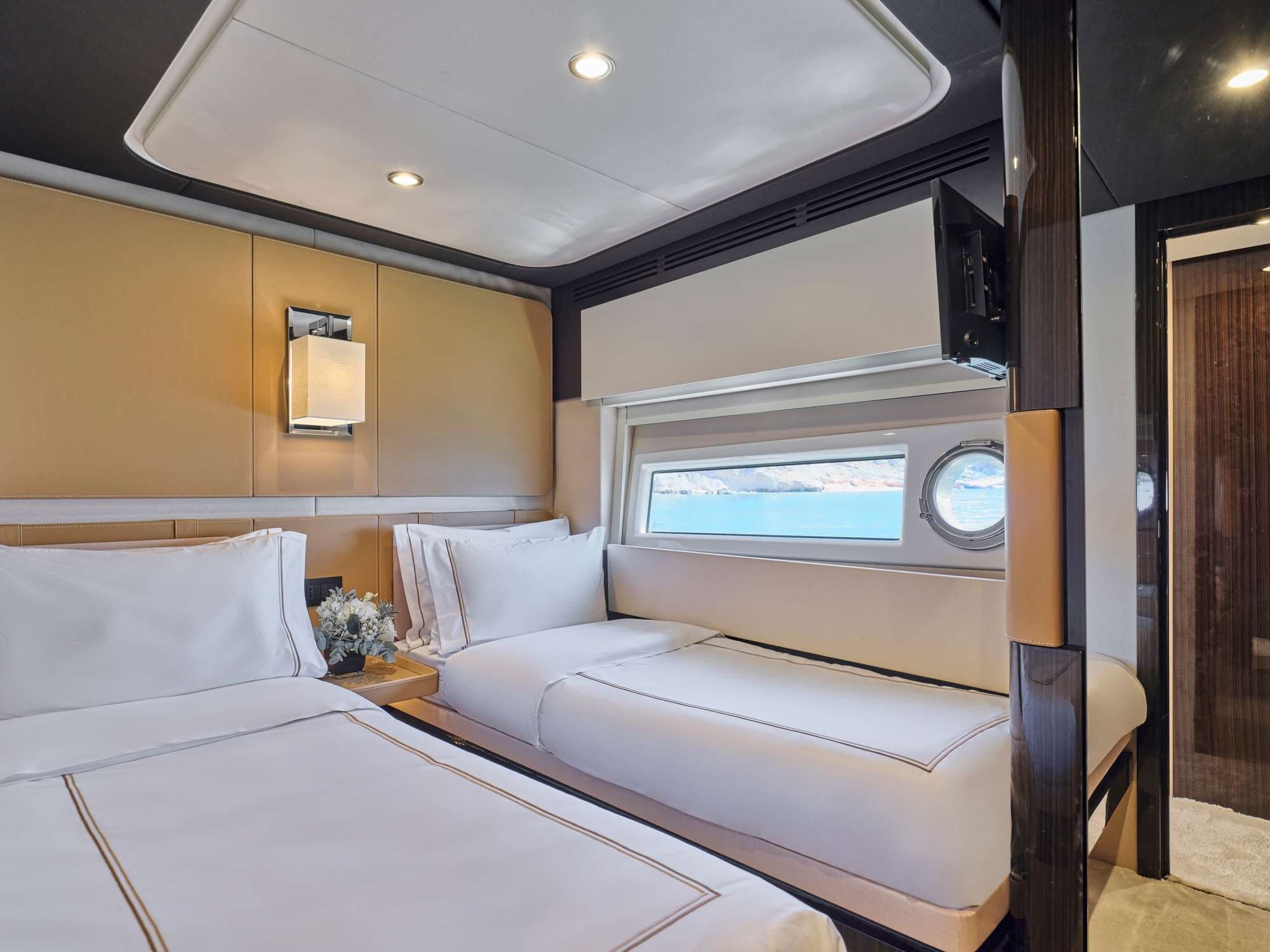 yachtPic14