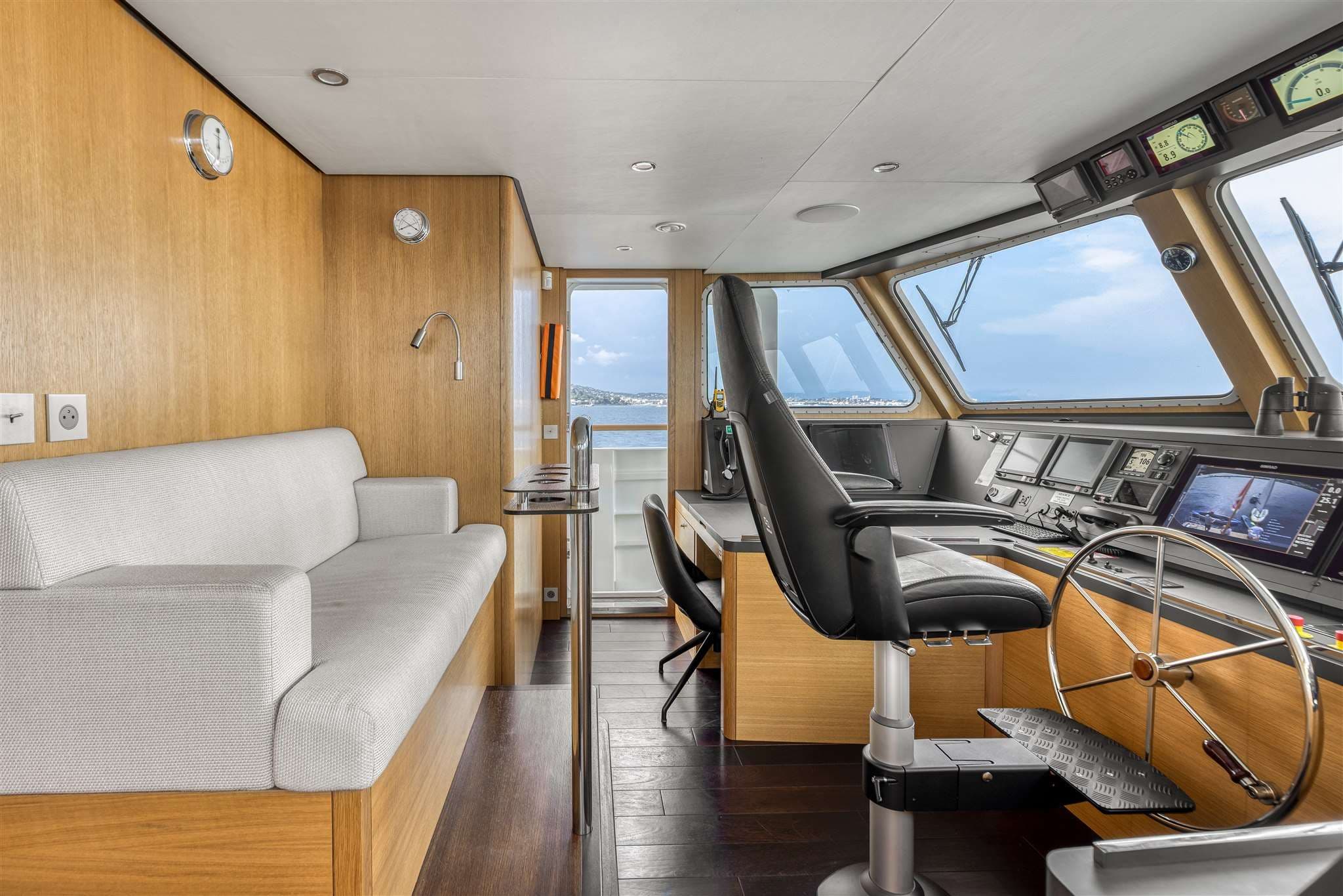 yachtPic15