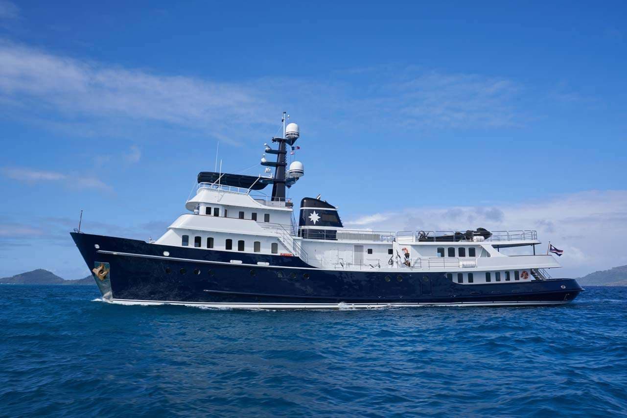 yachtPic1