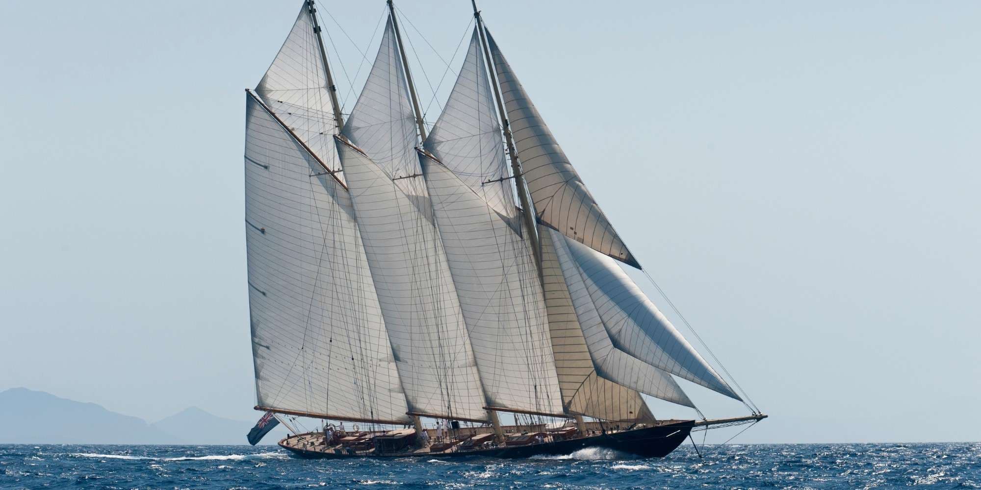 yachtPic2