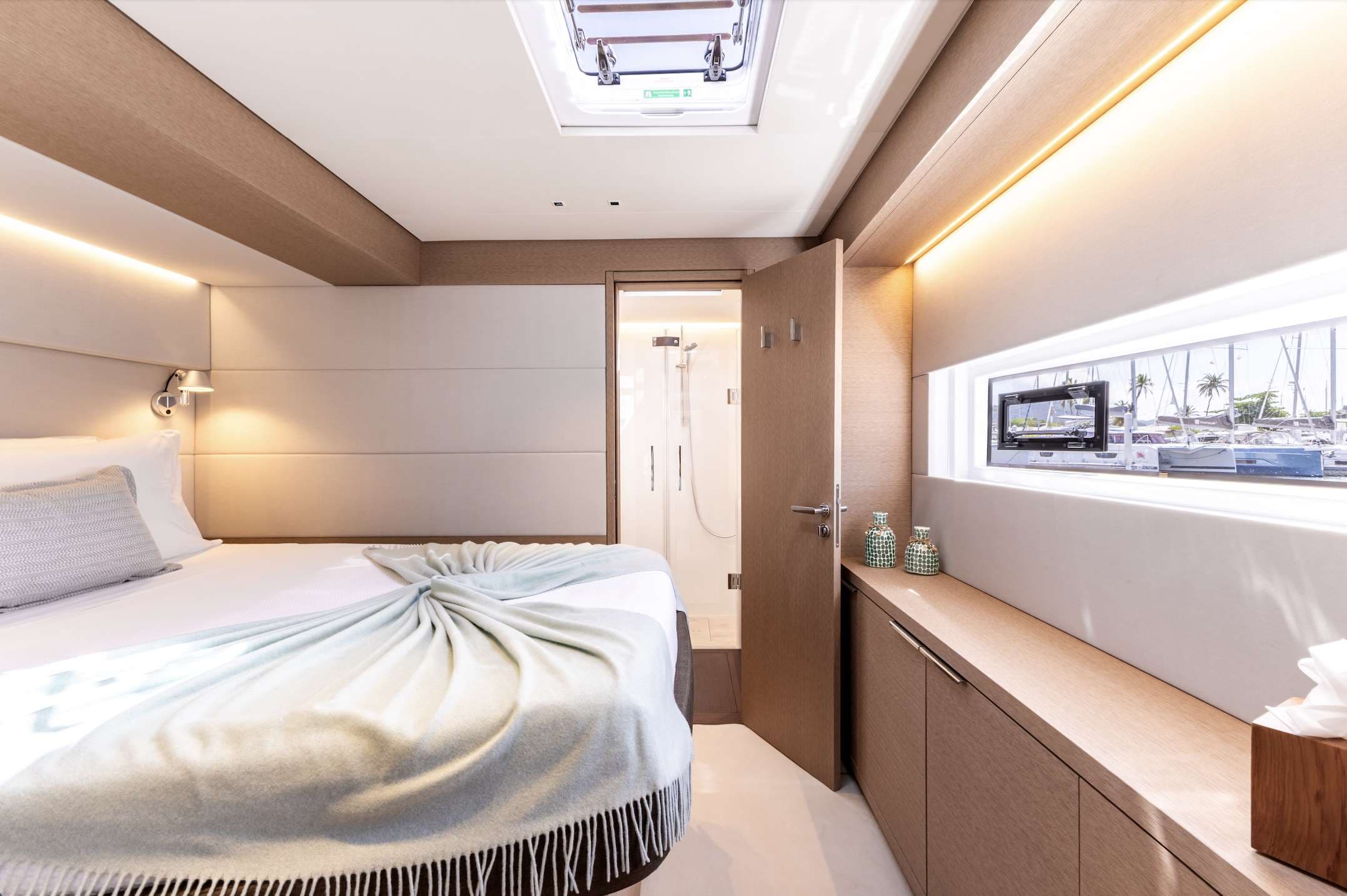 yachtPic16