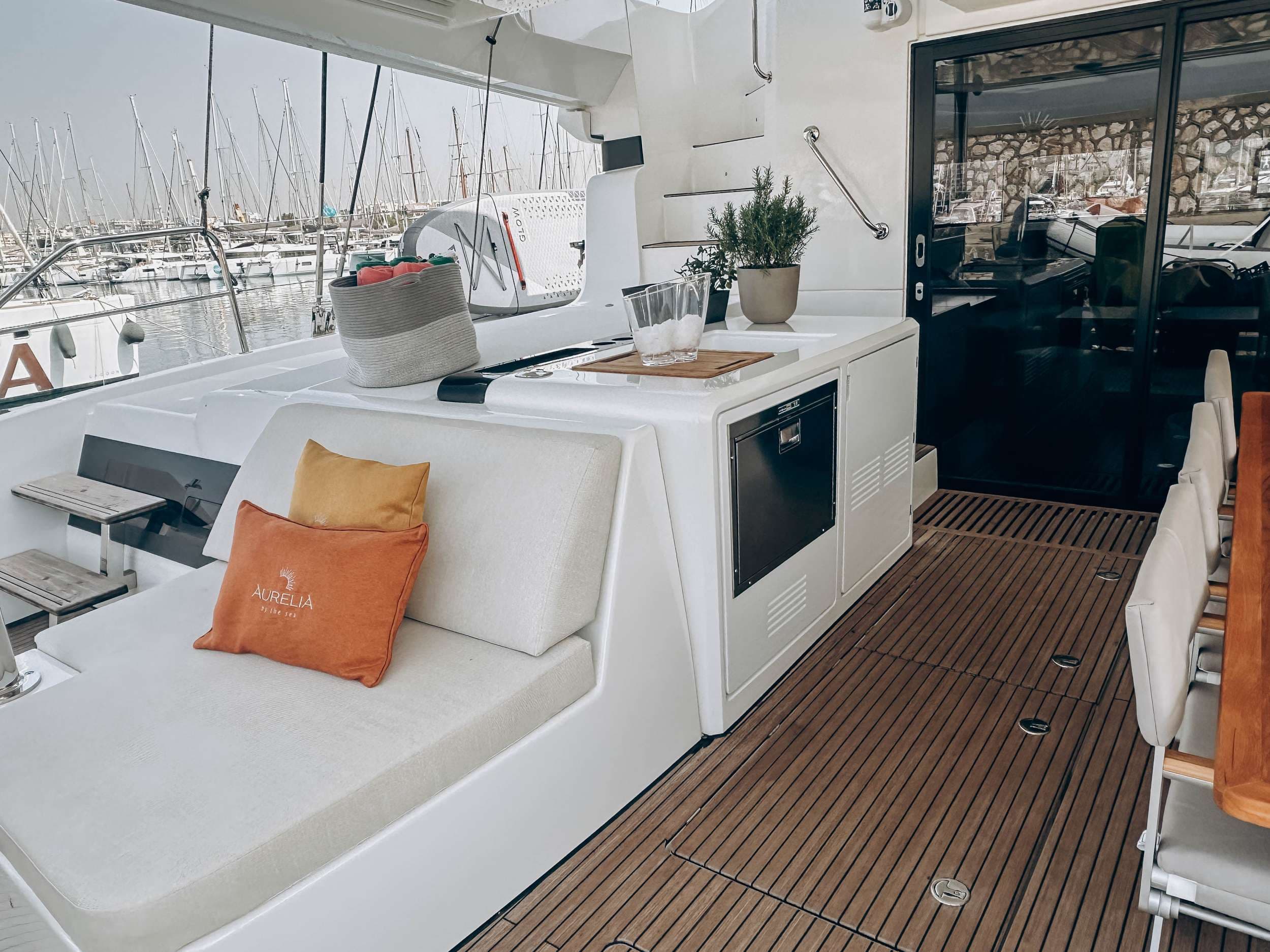 yachtPic13