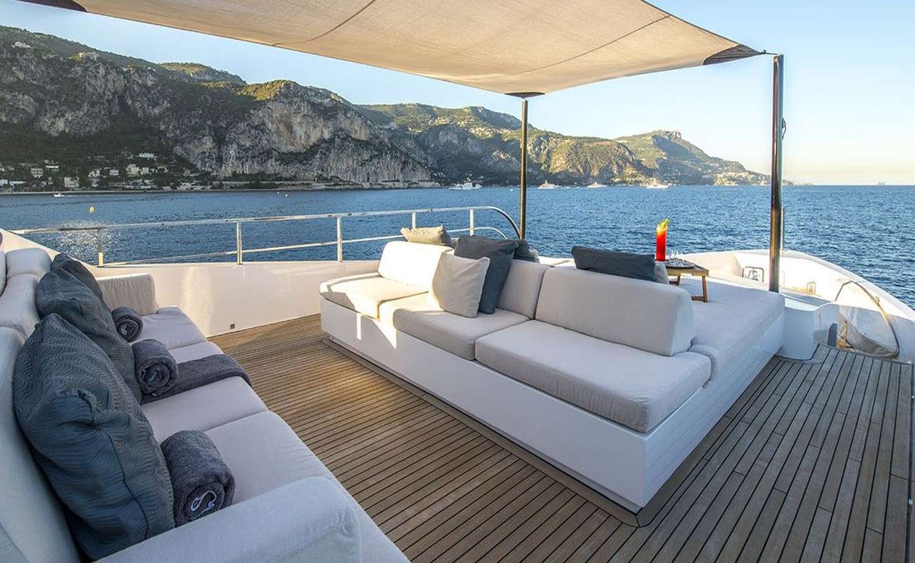 yachtPic14