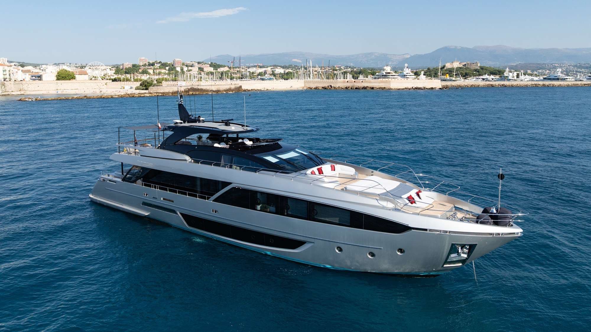 yachtPic18