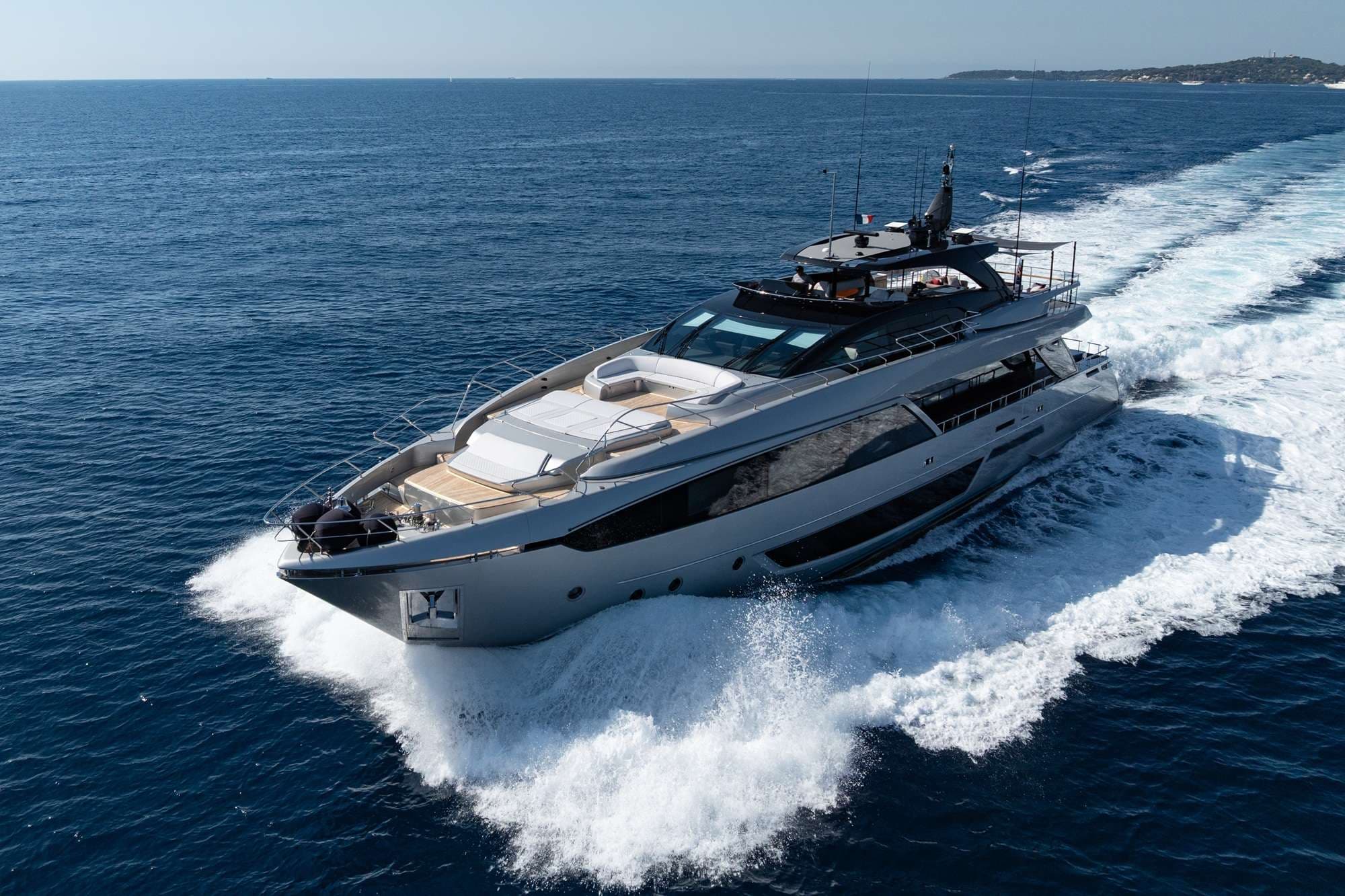 yachtPic19