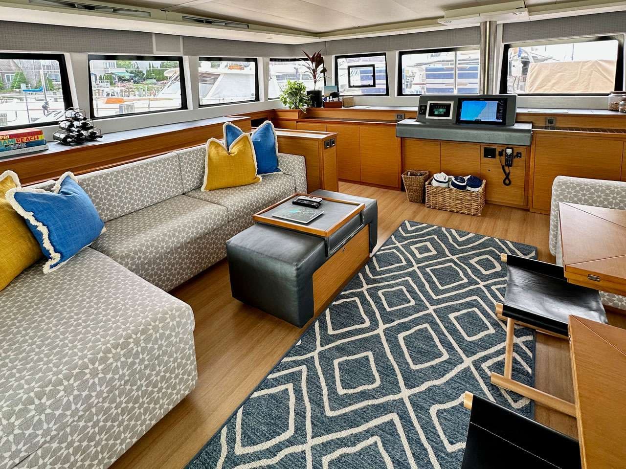 yachtPic2