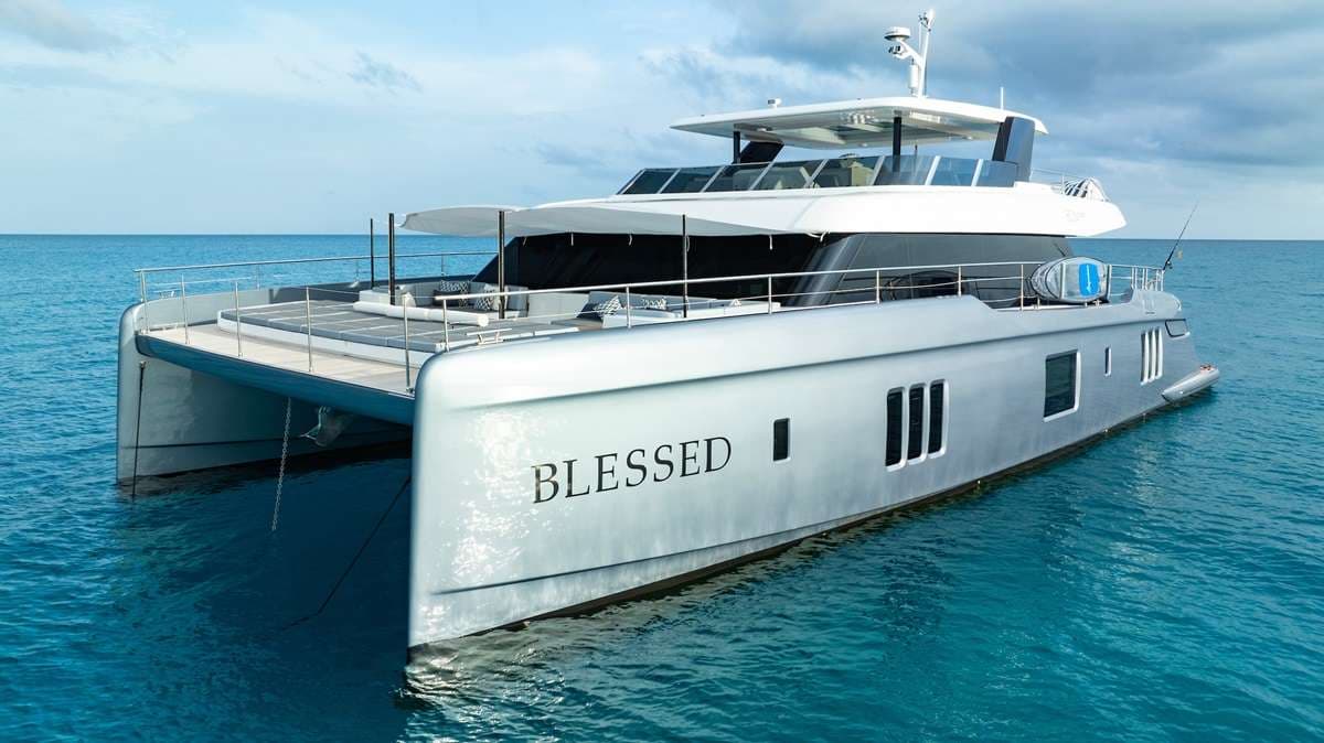 yachtPic1