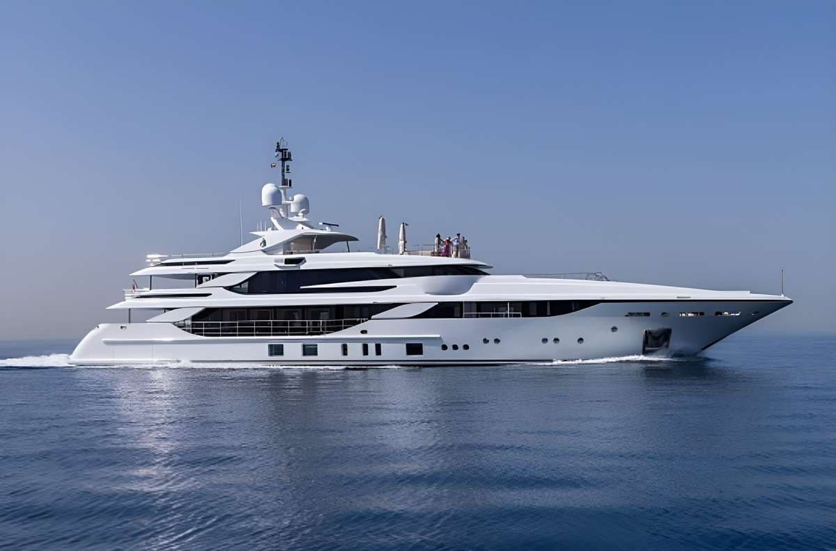 BOMBAY, 50m motor yacht