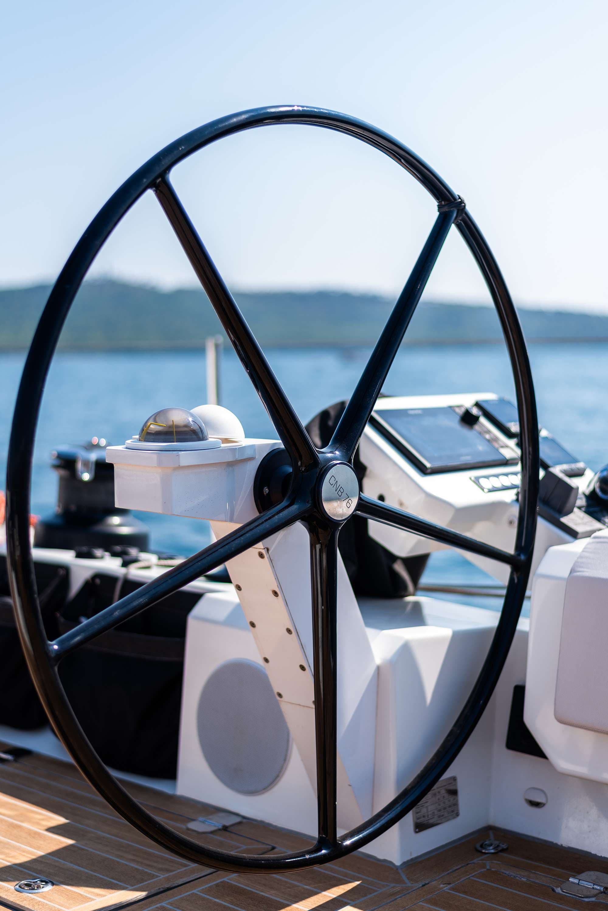 yachtPic18
