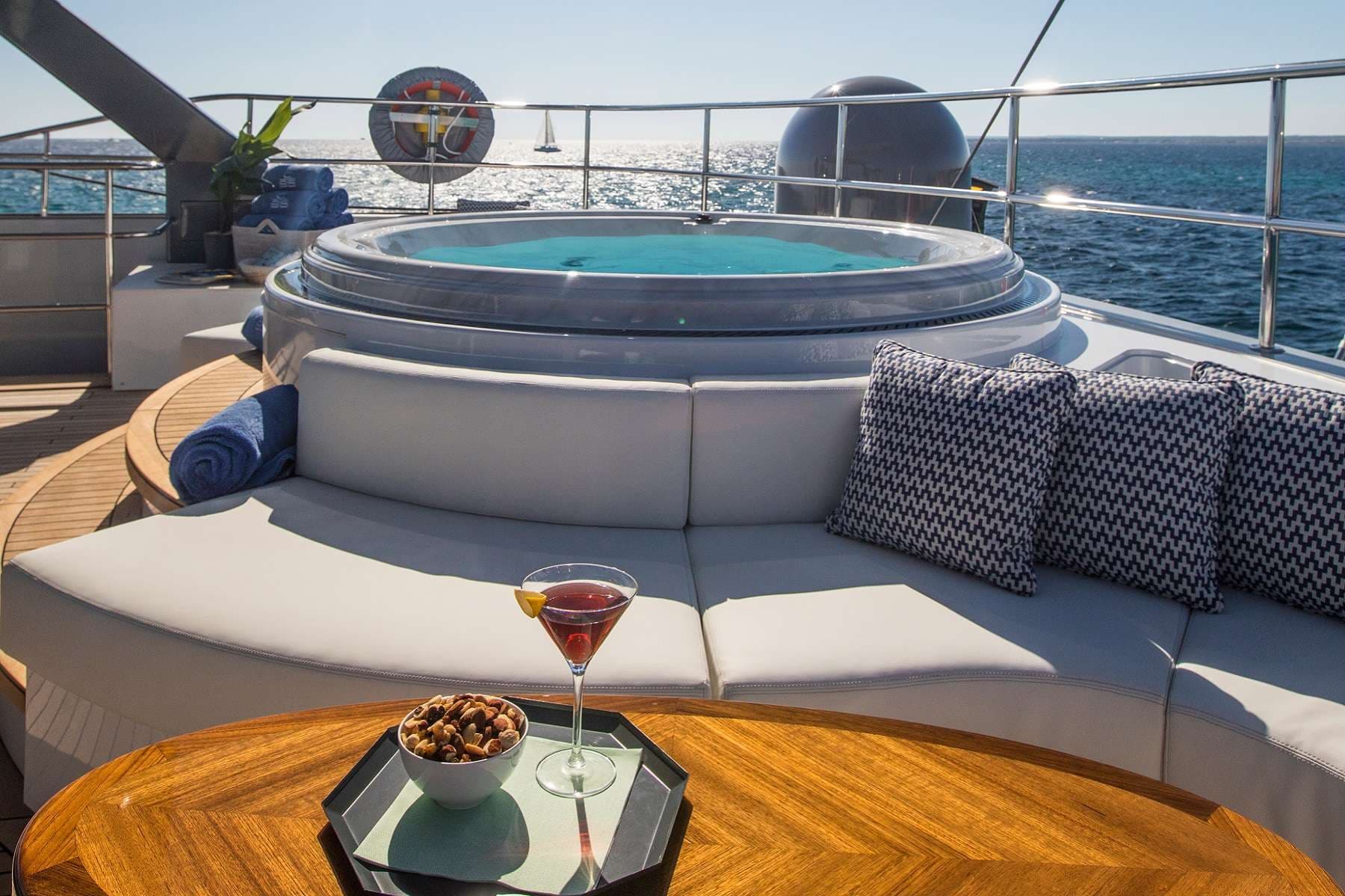 yachtPic10