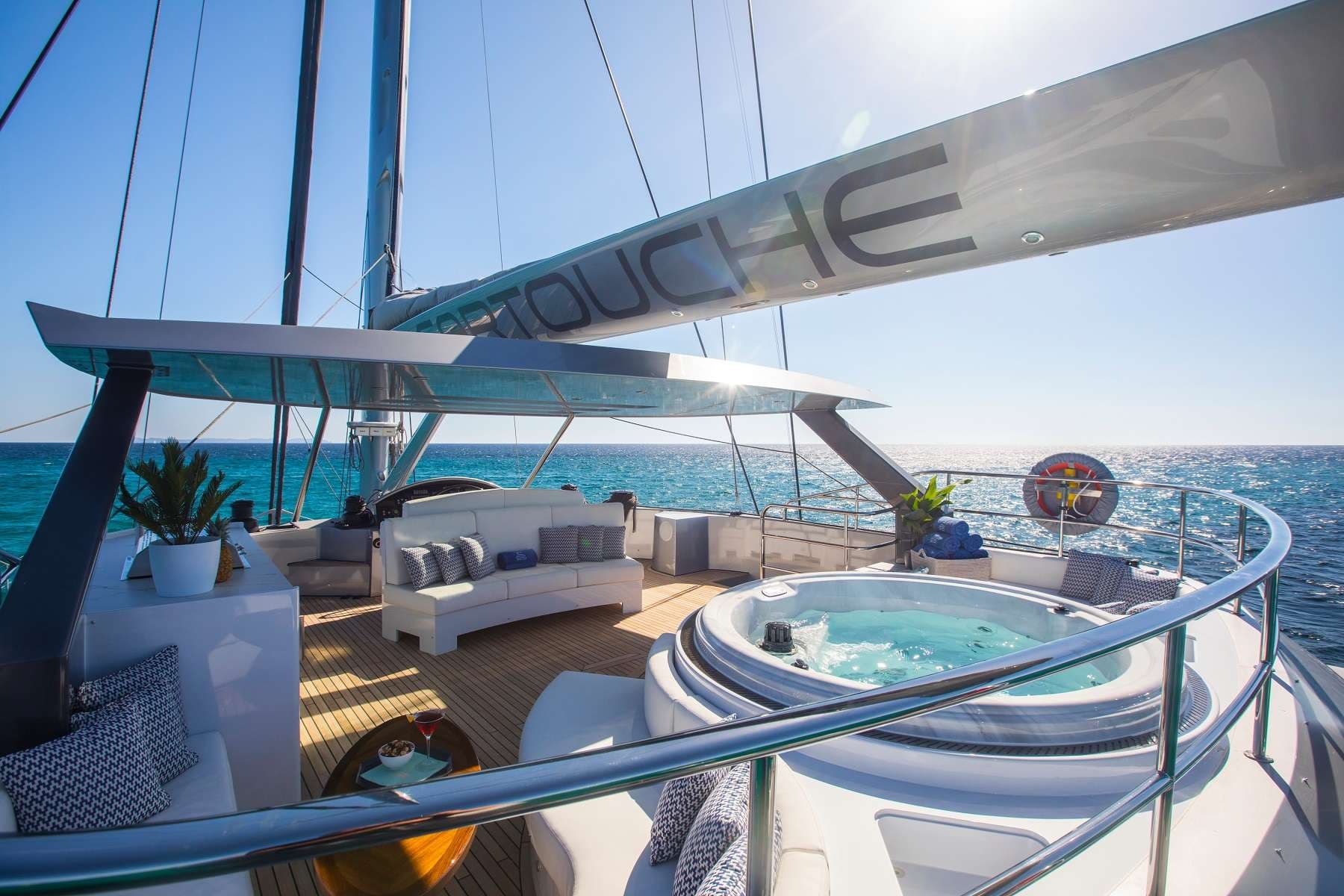 yachtPic13