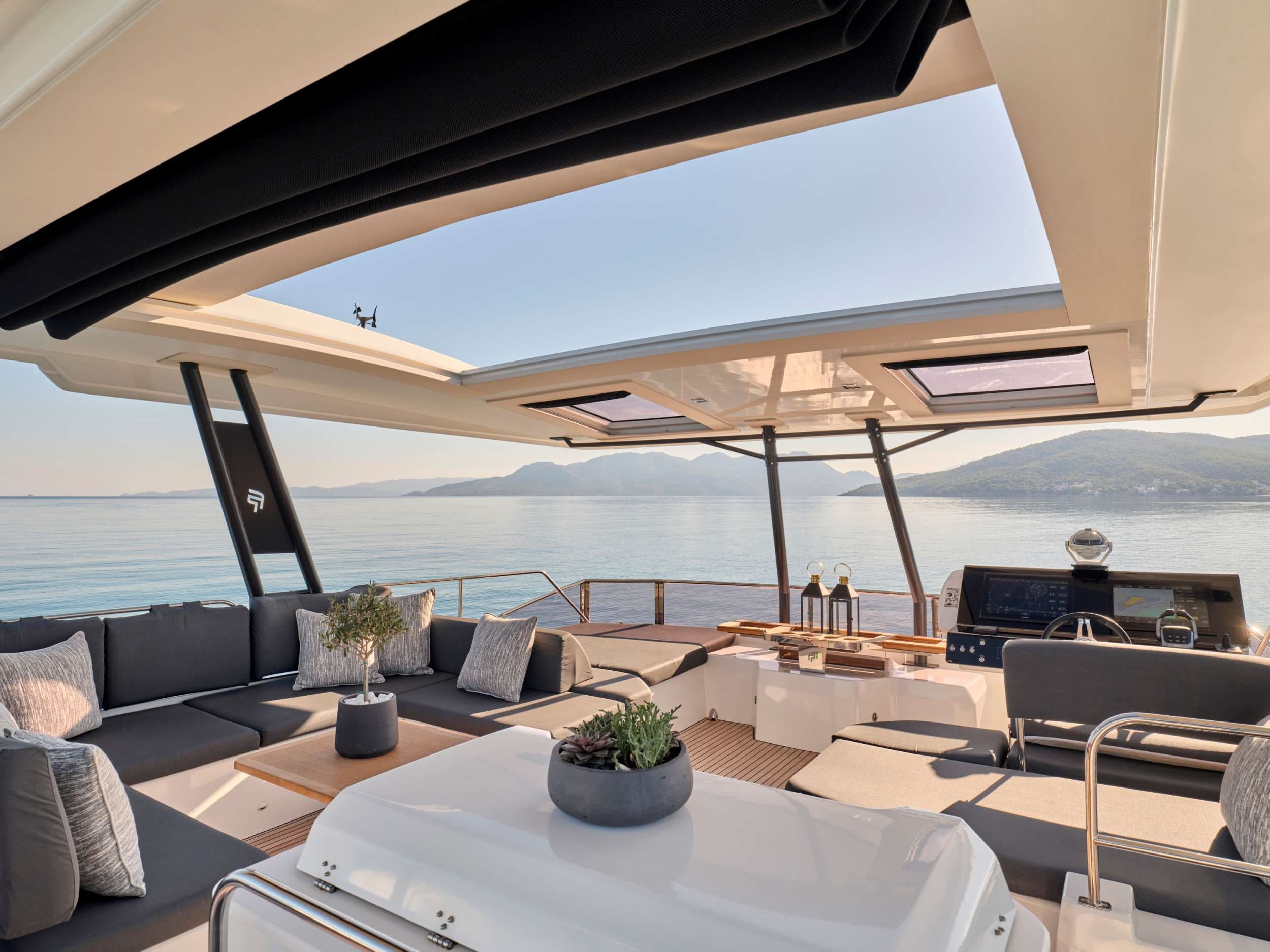 yachtPic13