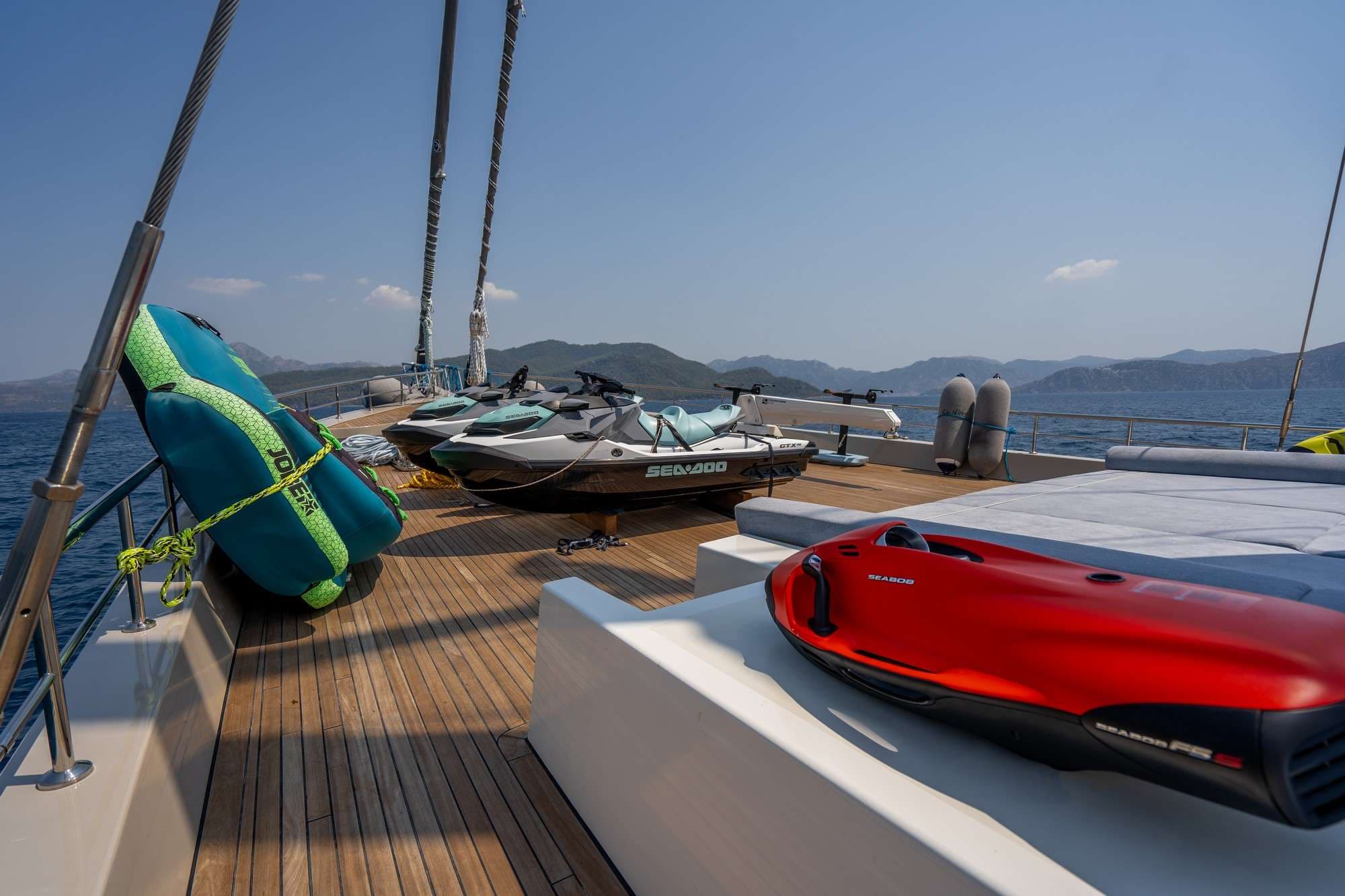 yachtPic13