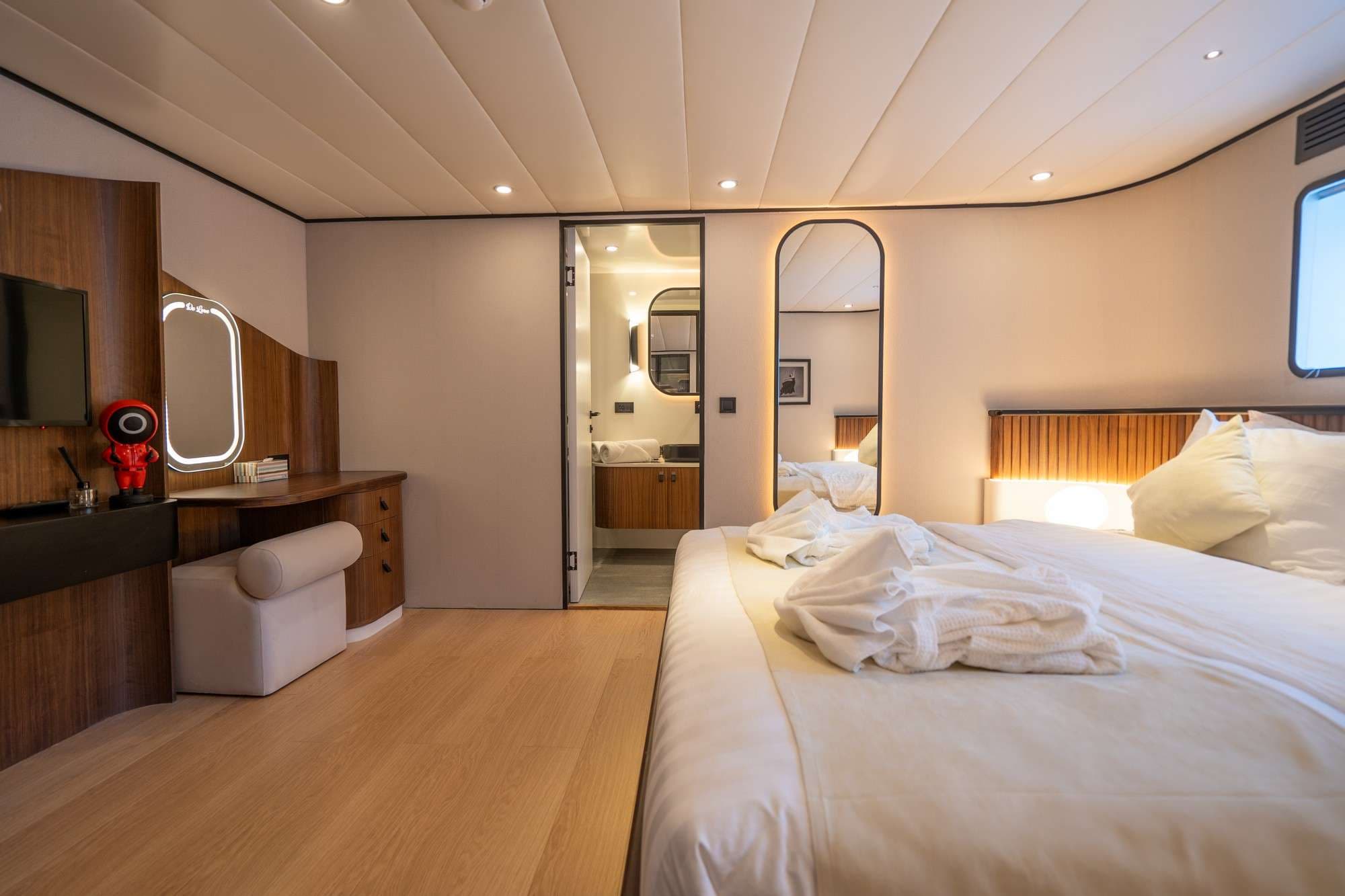 yachtPic15