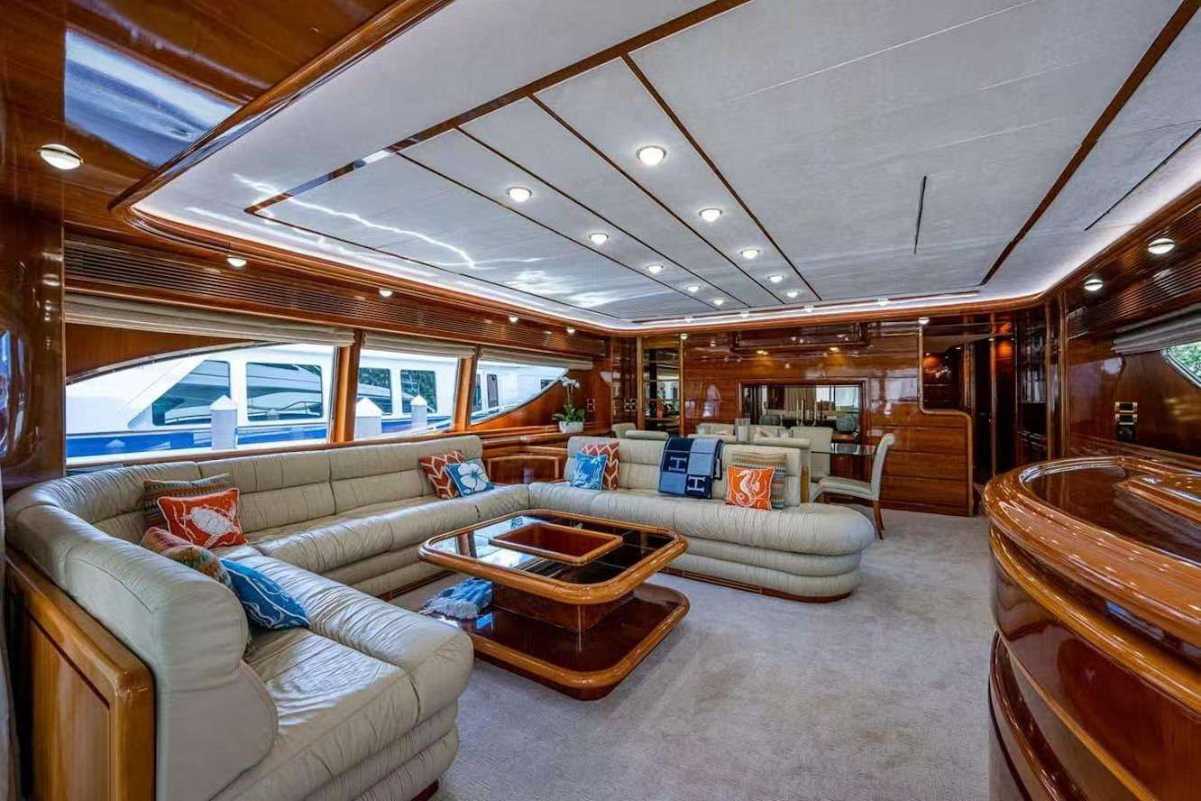 yachtPic2