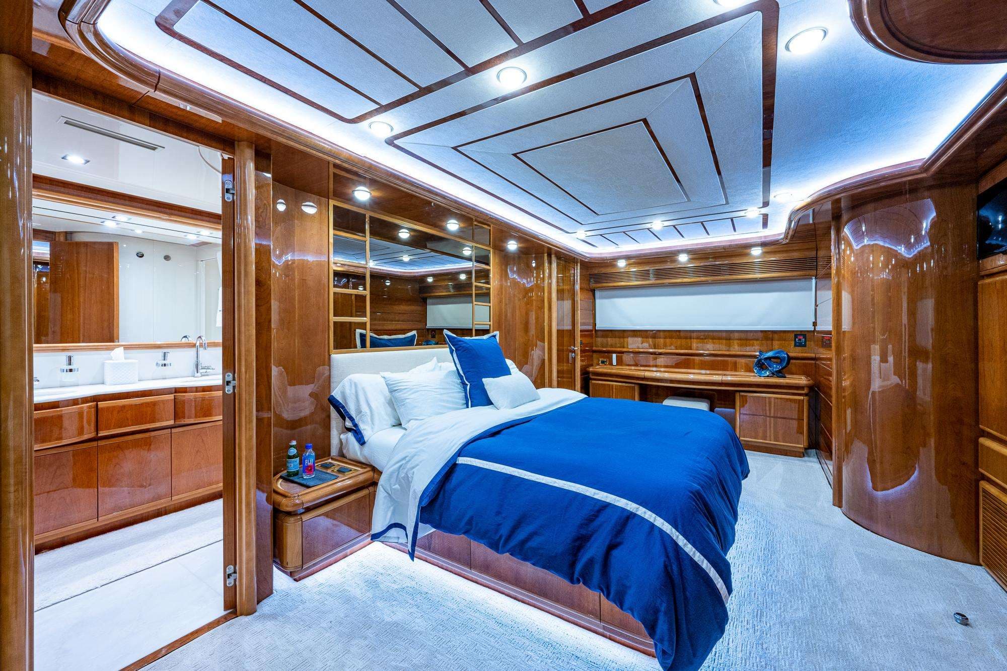 yachtPic7