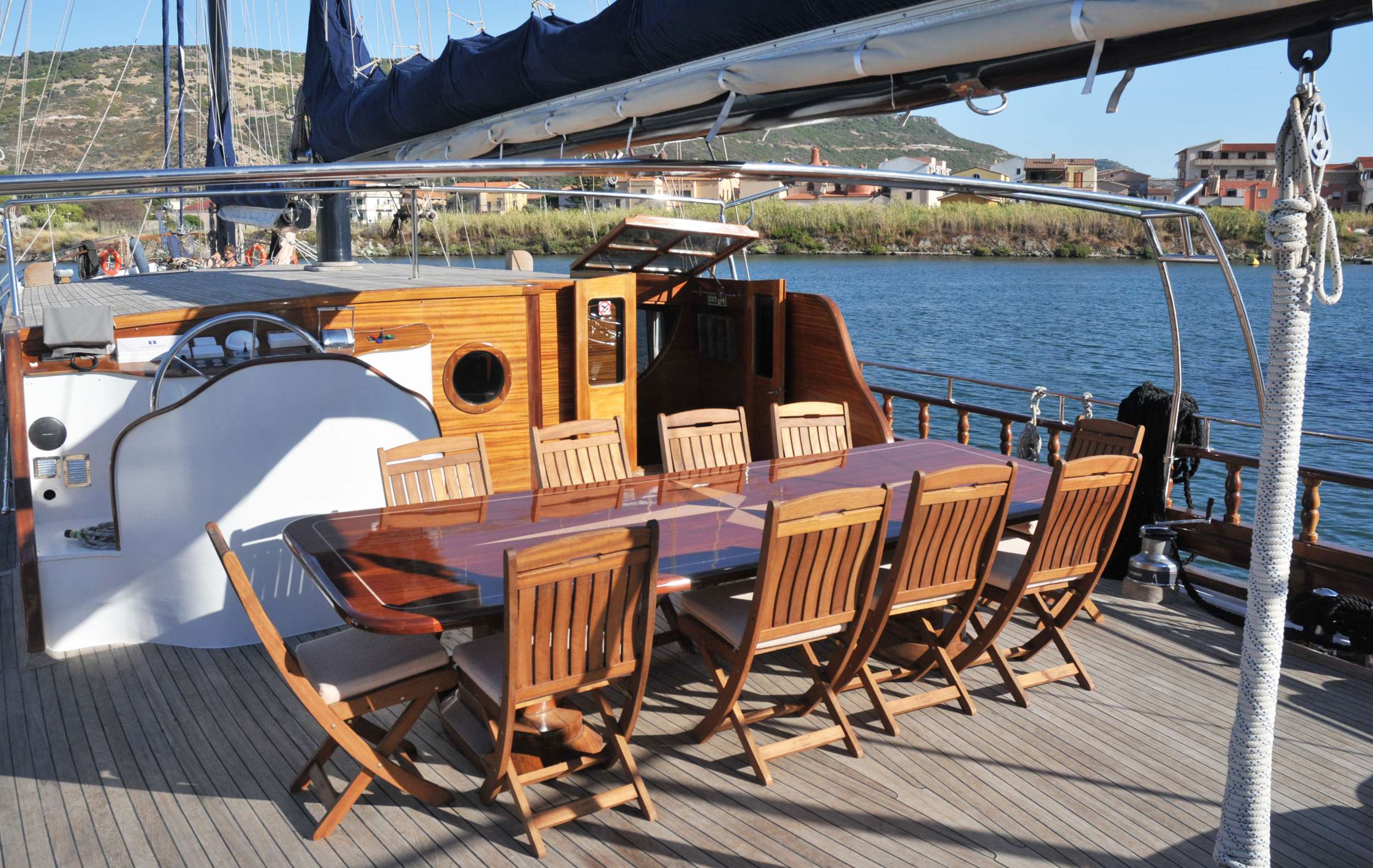 yachtPic14