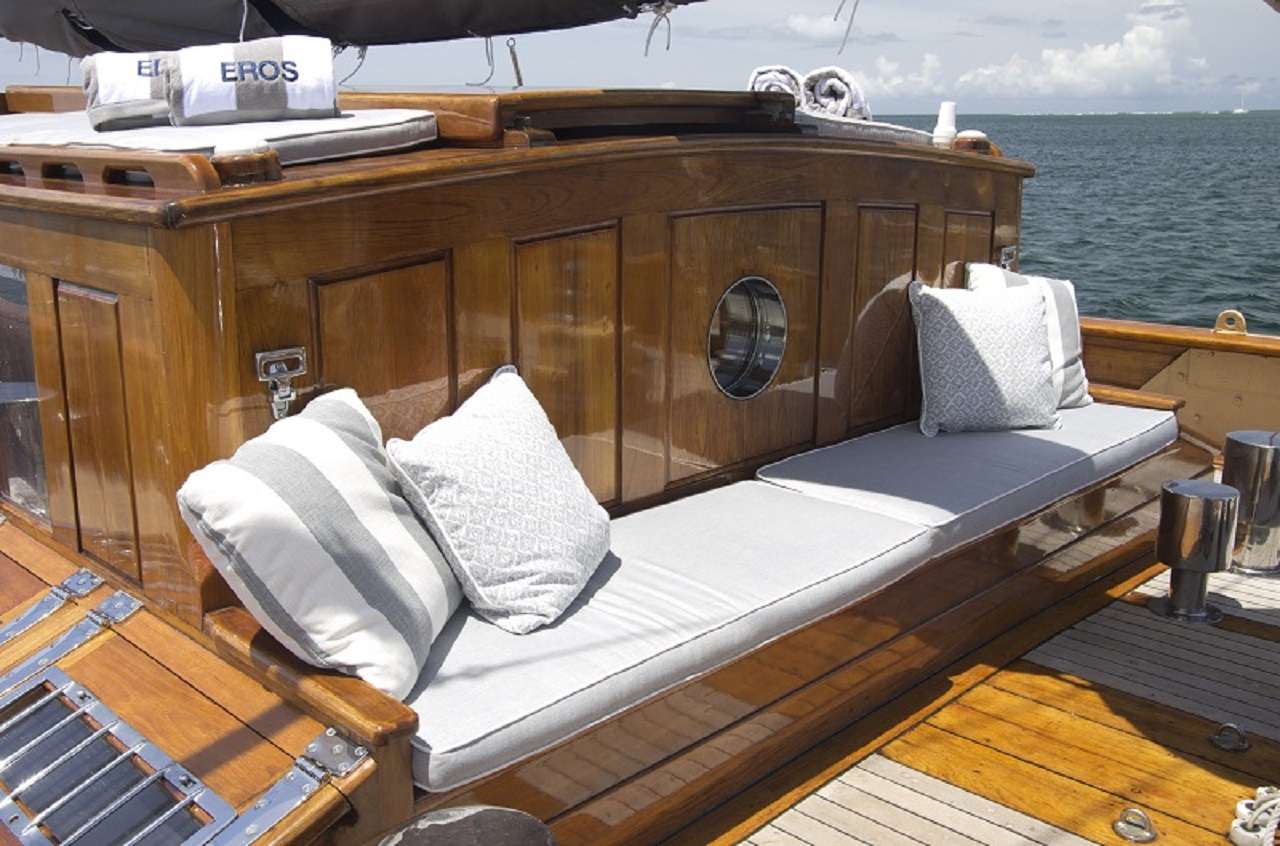 yachtPic11