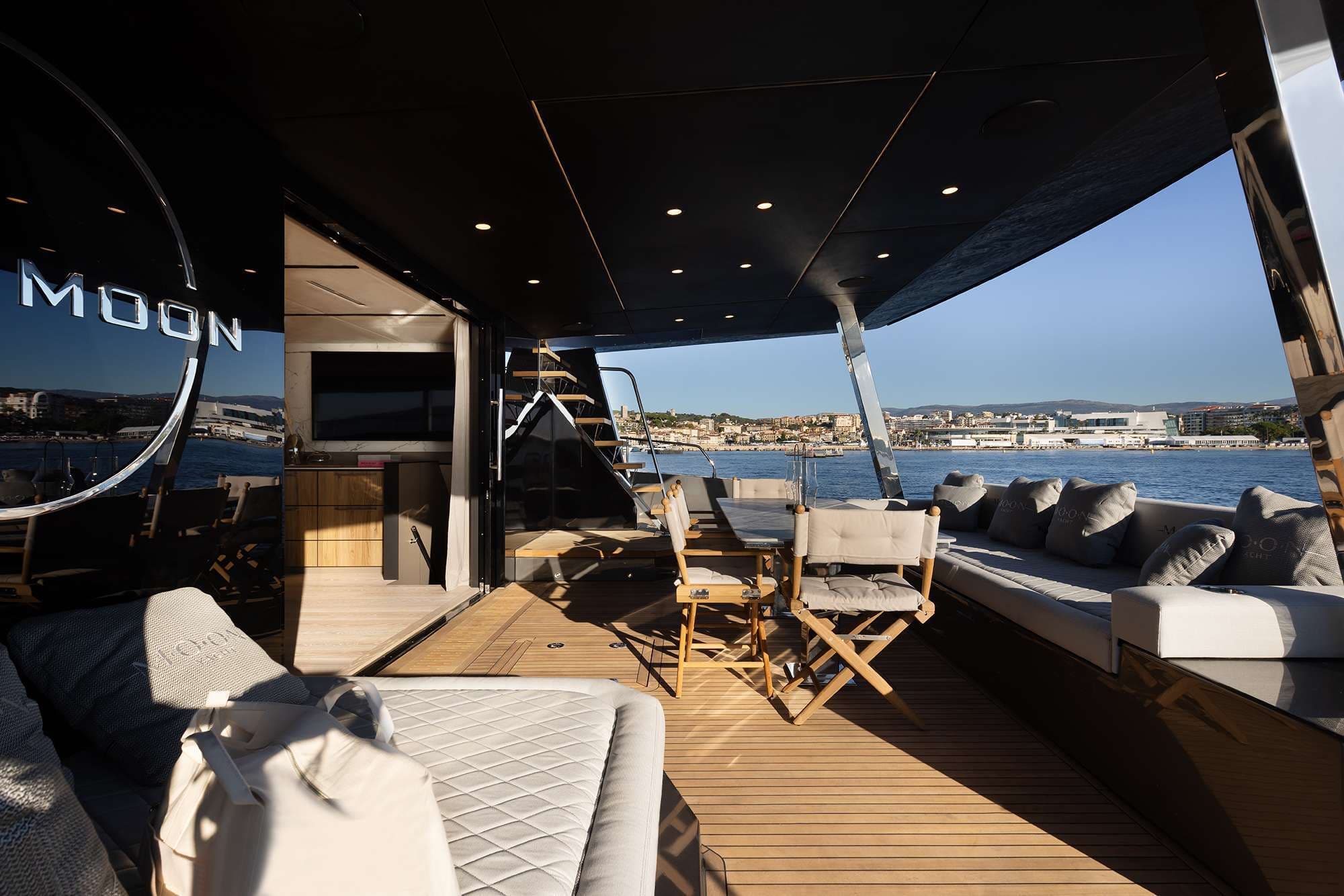 yachtPic13