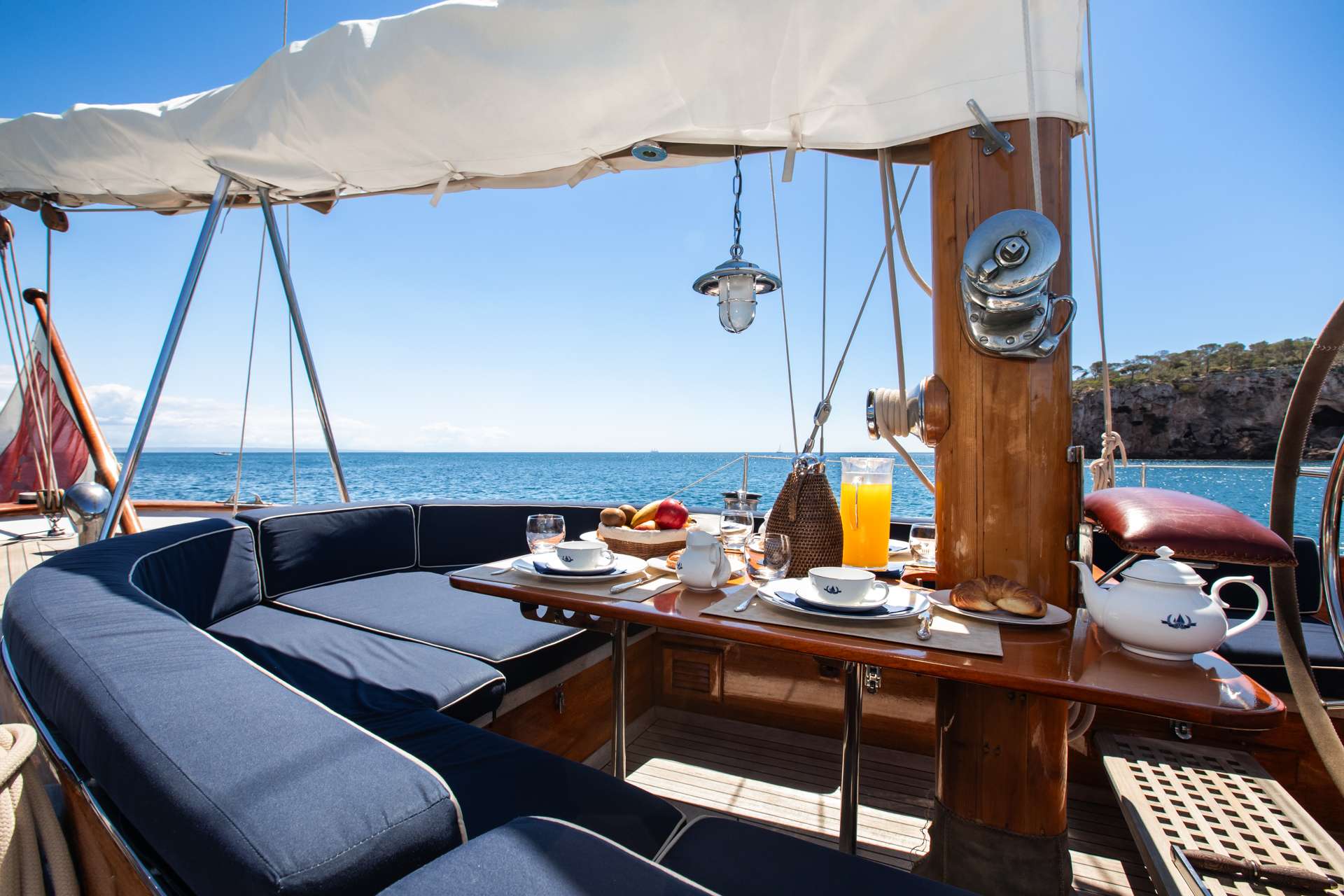 yachtPic17