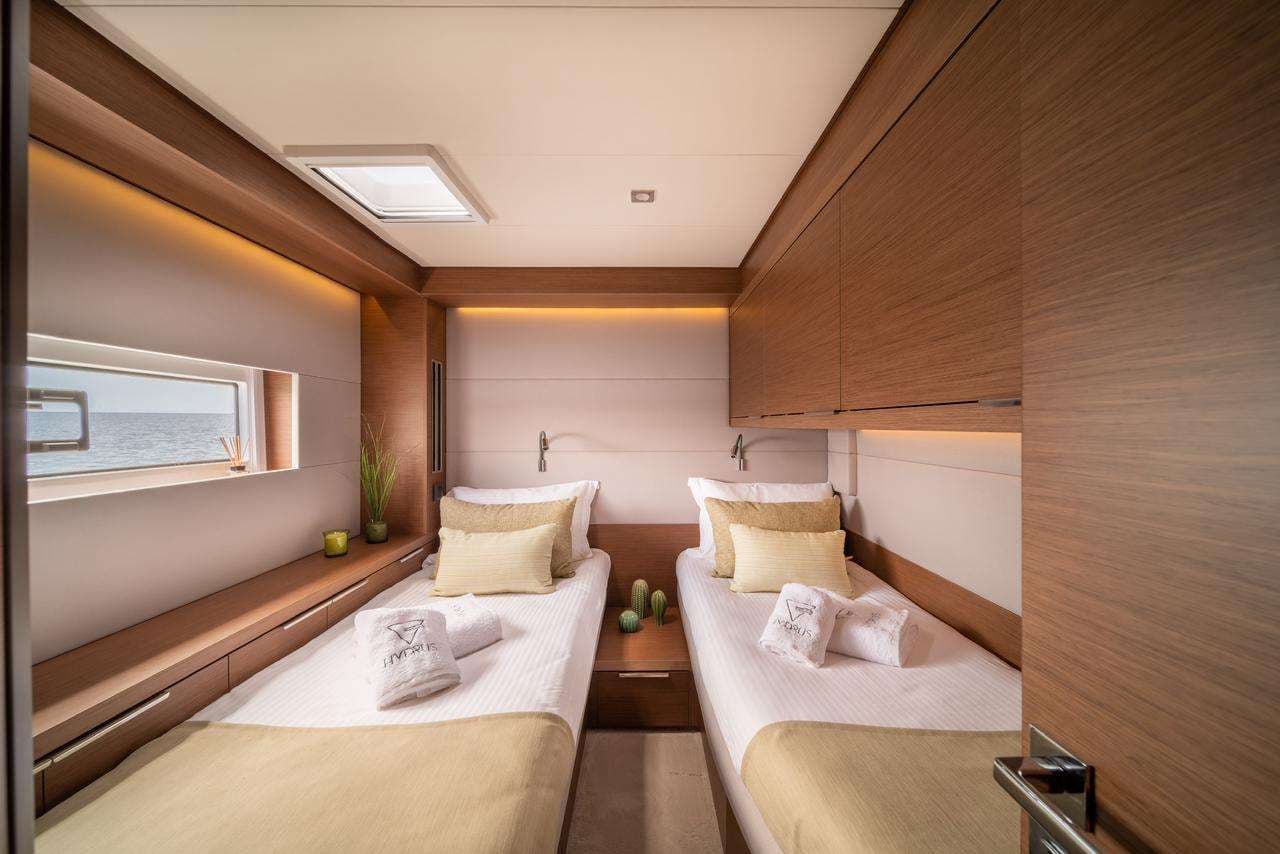 yachtPic14