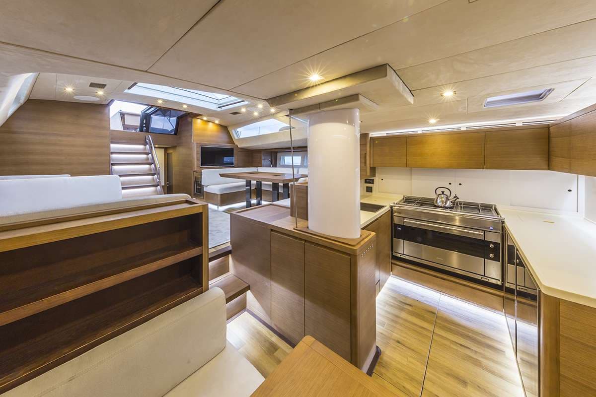 yachtPic11