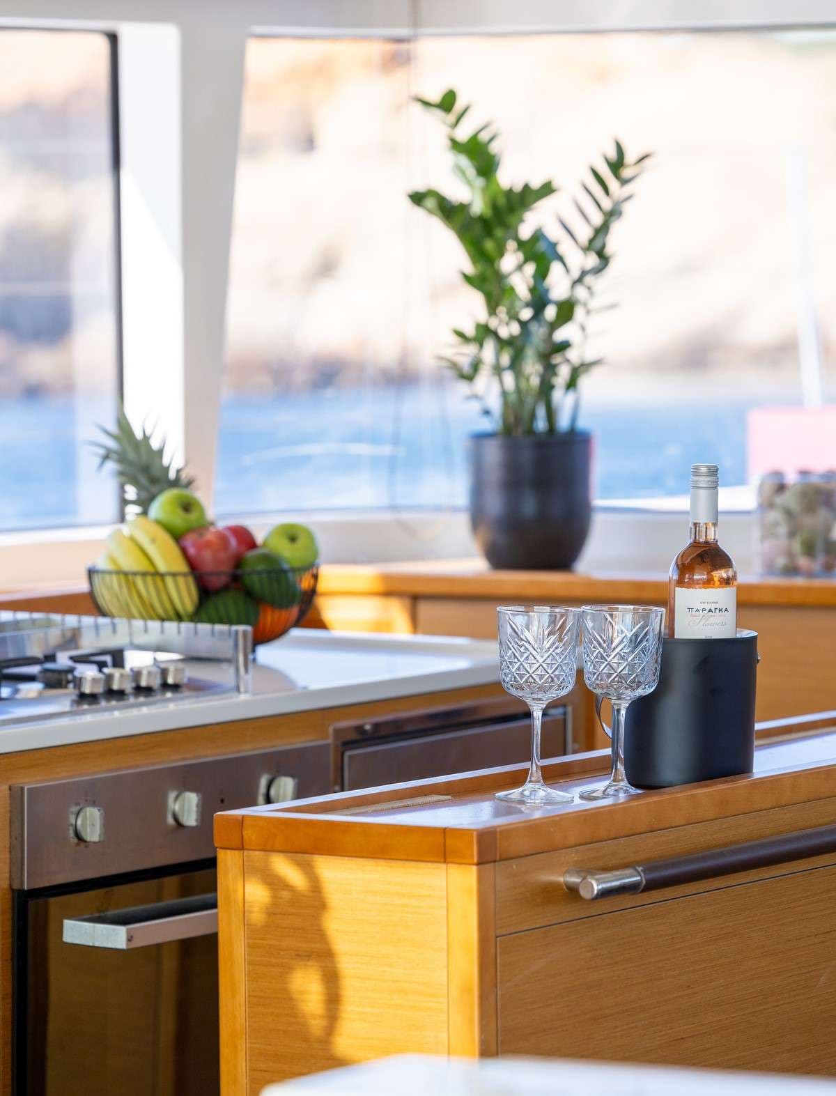 yachtPic10