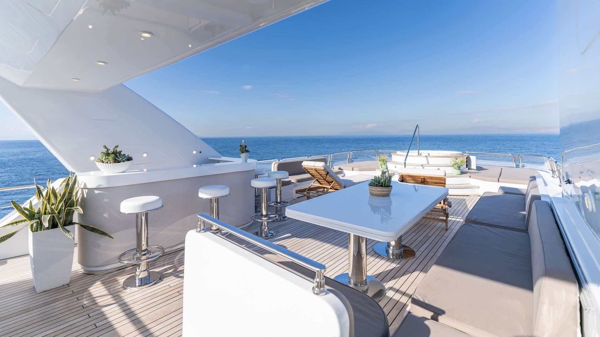 yachtPic13
