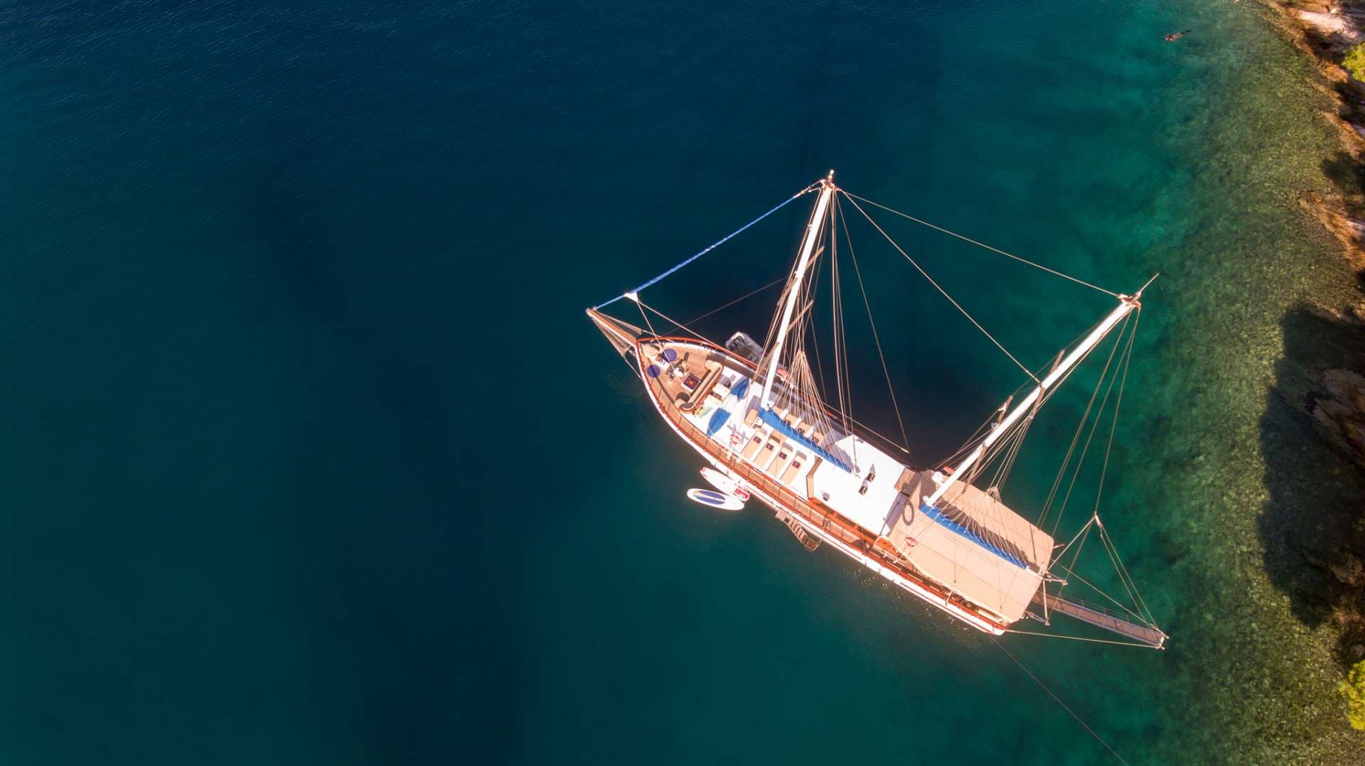 yachtPic18