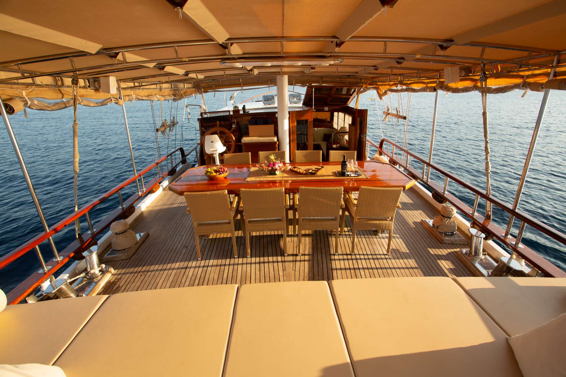yachtPic10