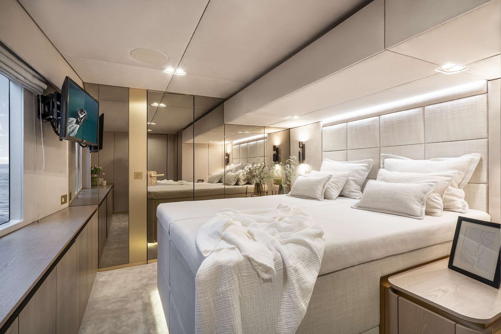 yachtPic6