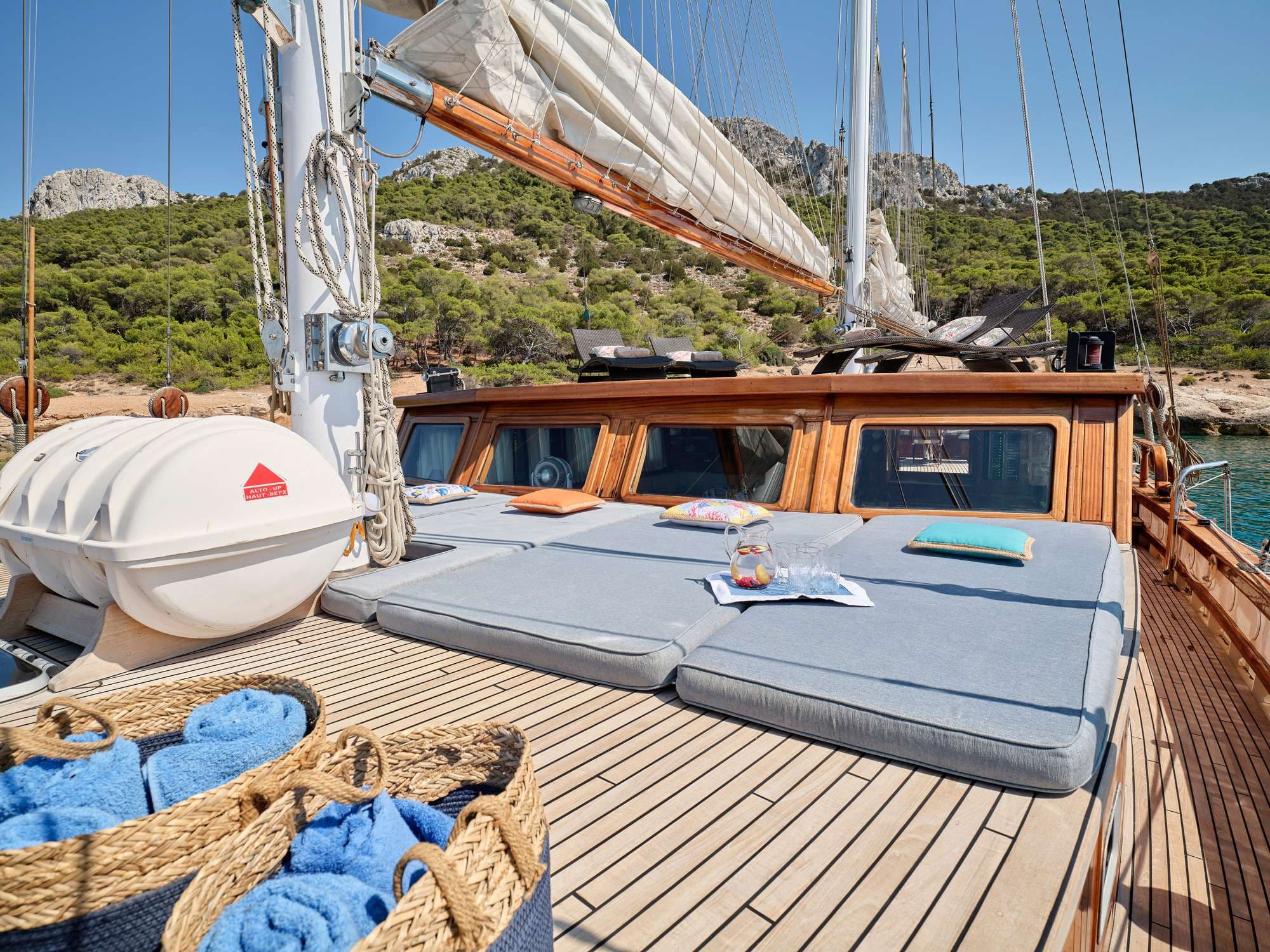 yachtPic13