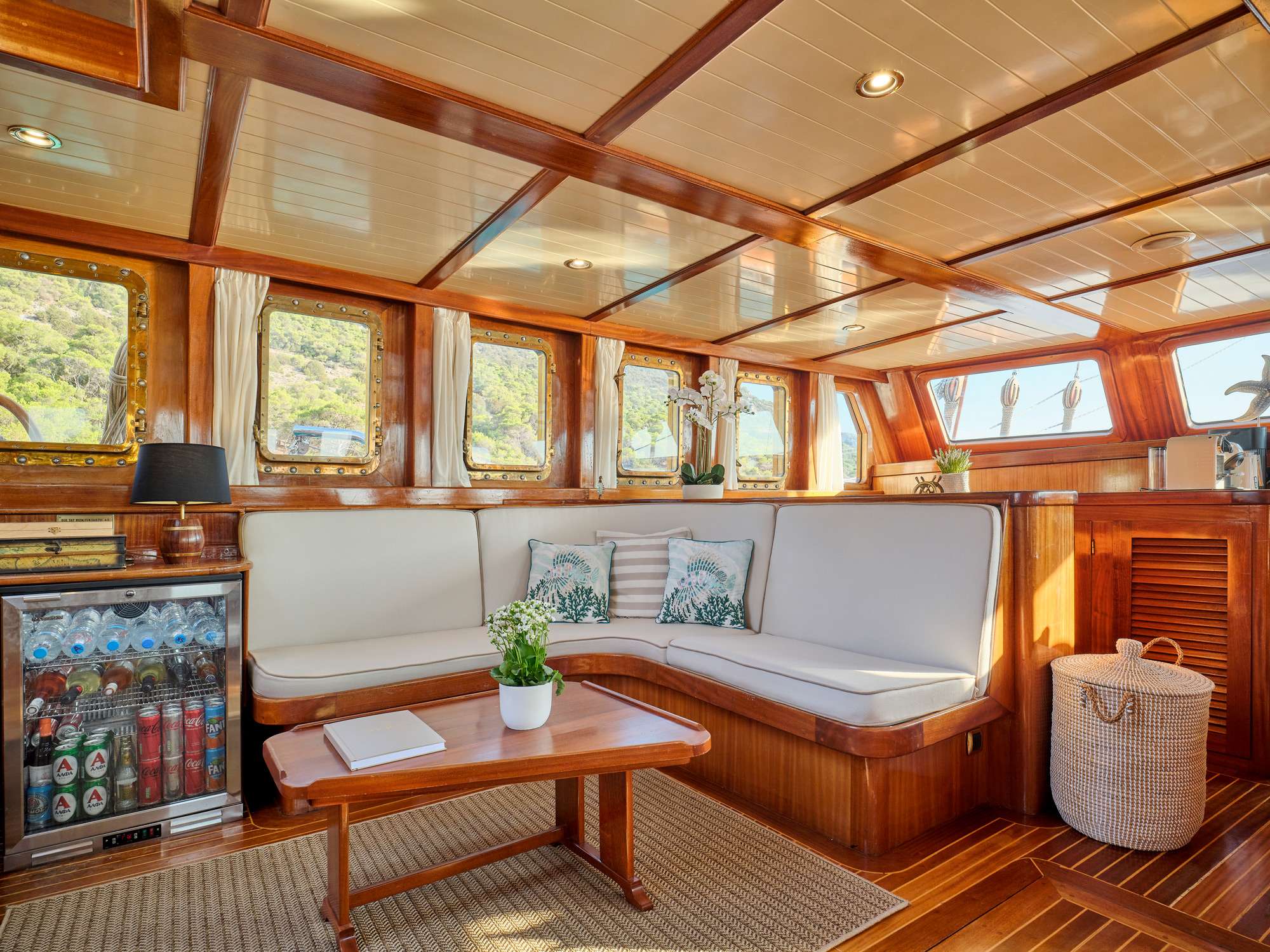 yachtPic15