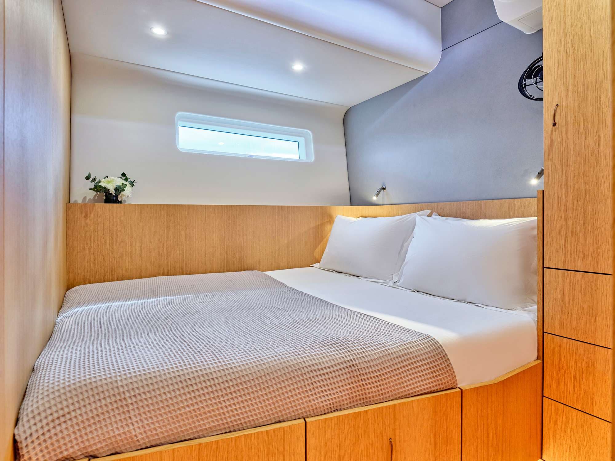 yachtPic10